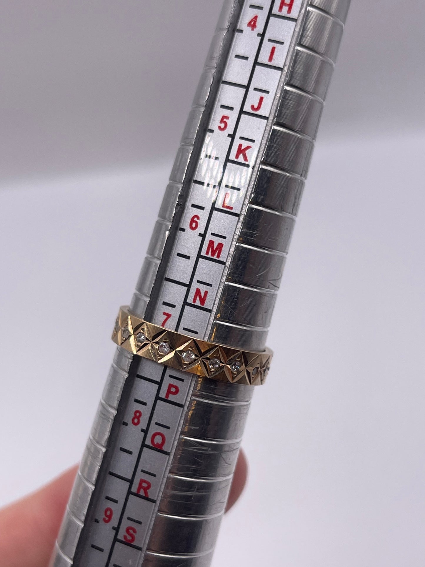 9ct gold paste eternity ring