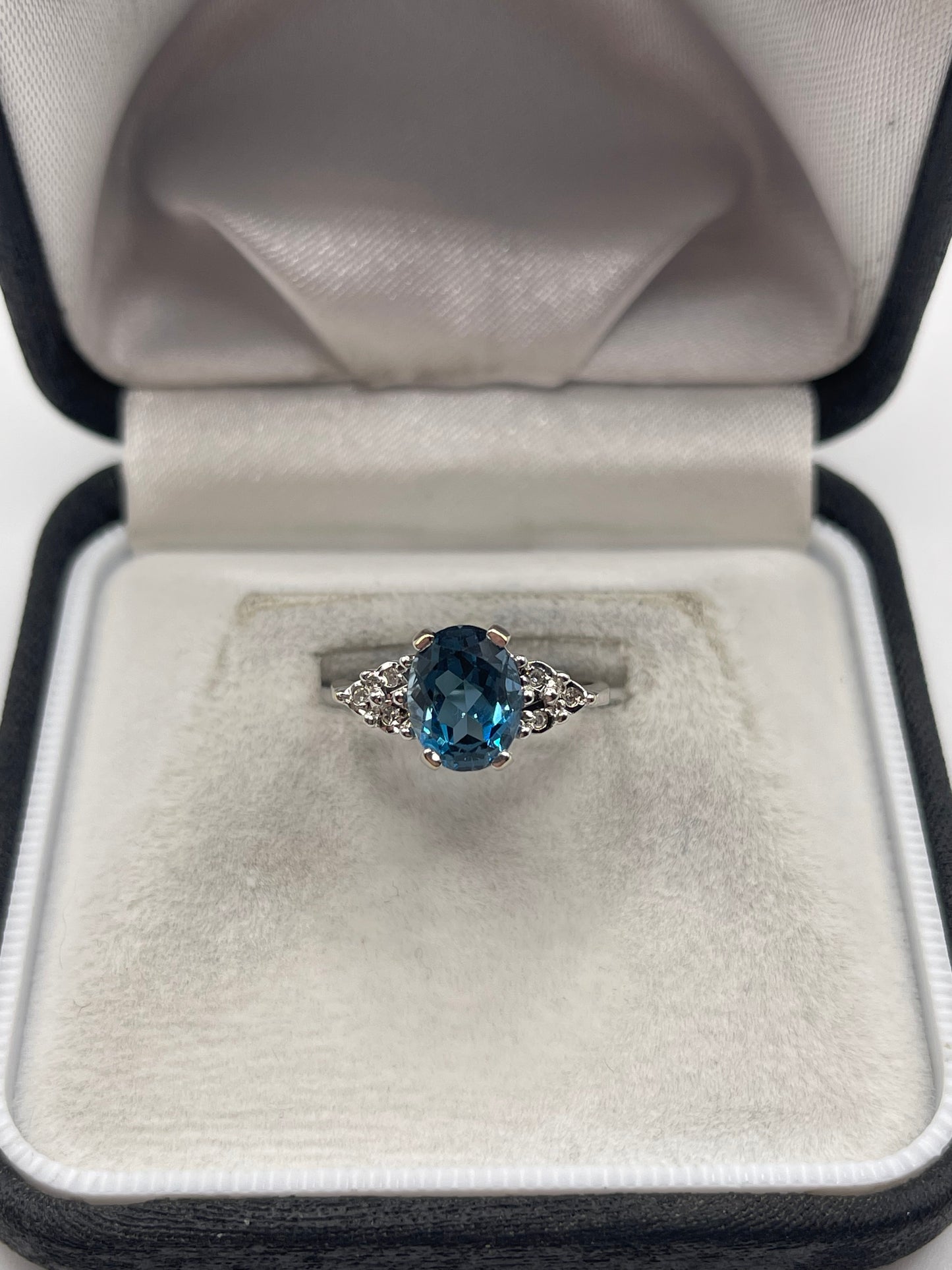 9ct white gold blue topaz and diamond ring