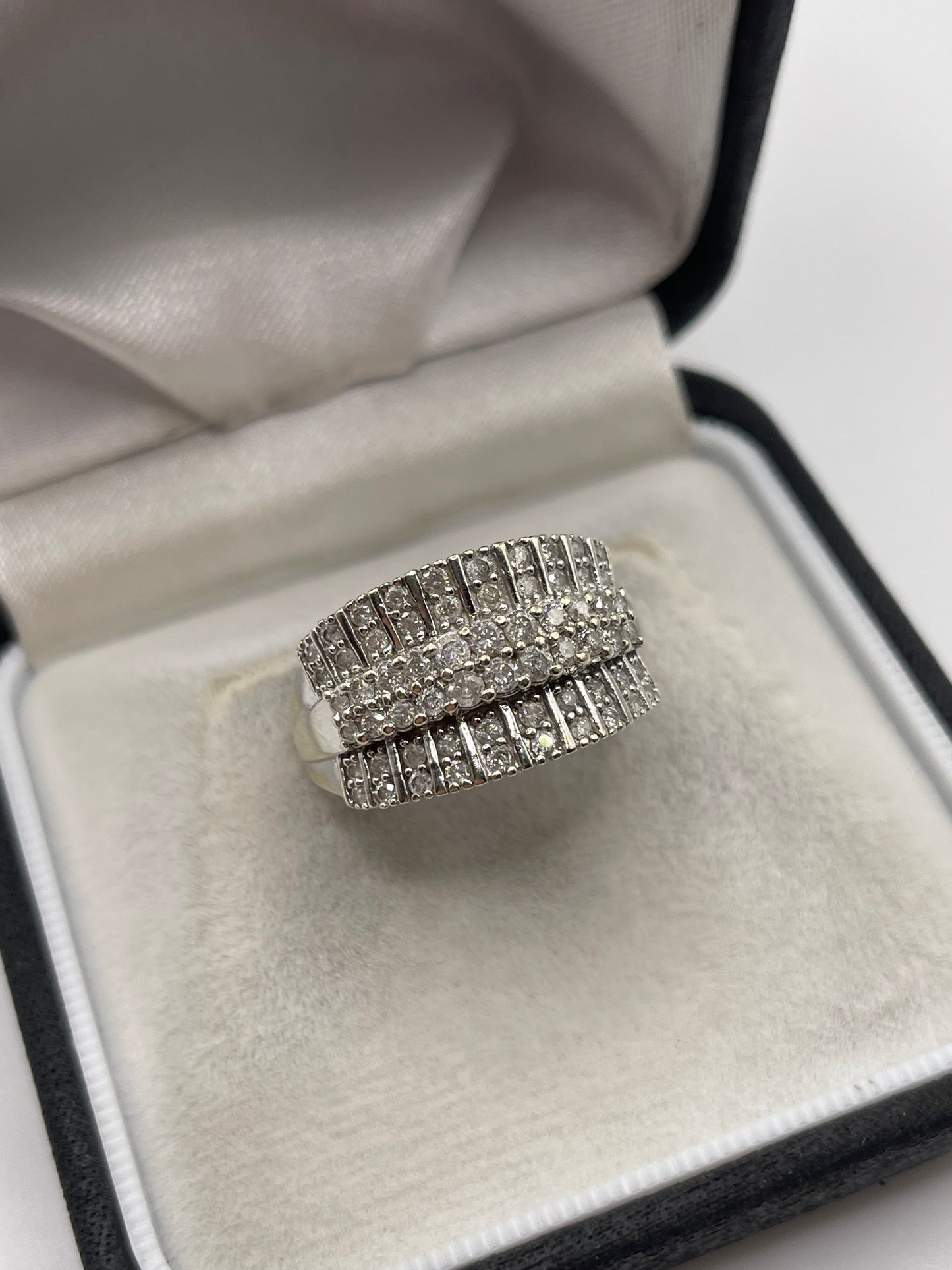 9ct white gold diamond cluster ring