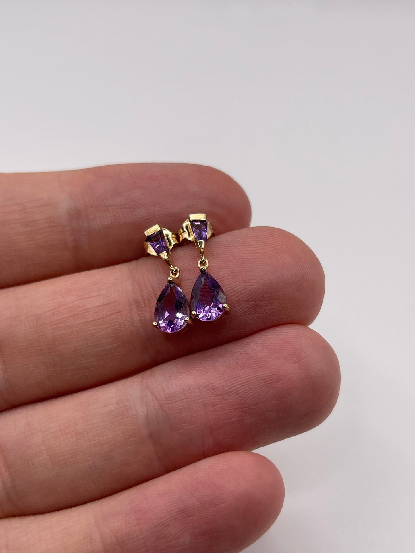 9ct gold amethyst earrings