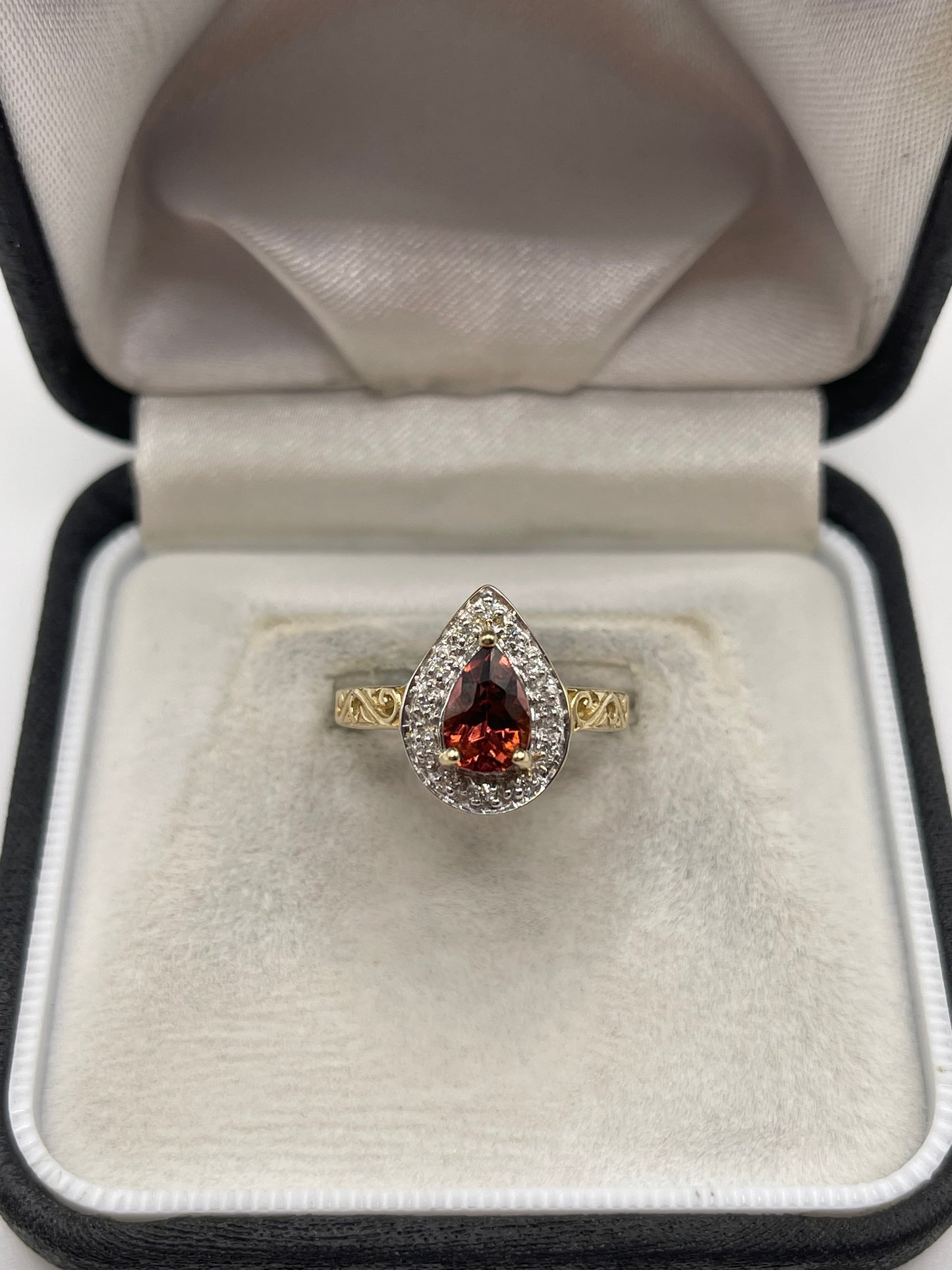 9ct gold tourmaline and diamond ring