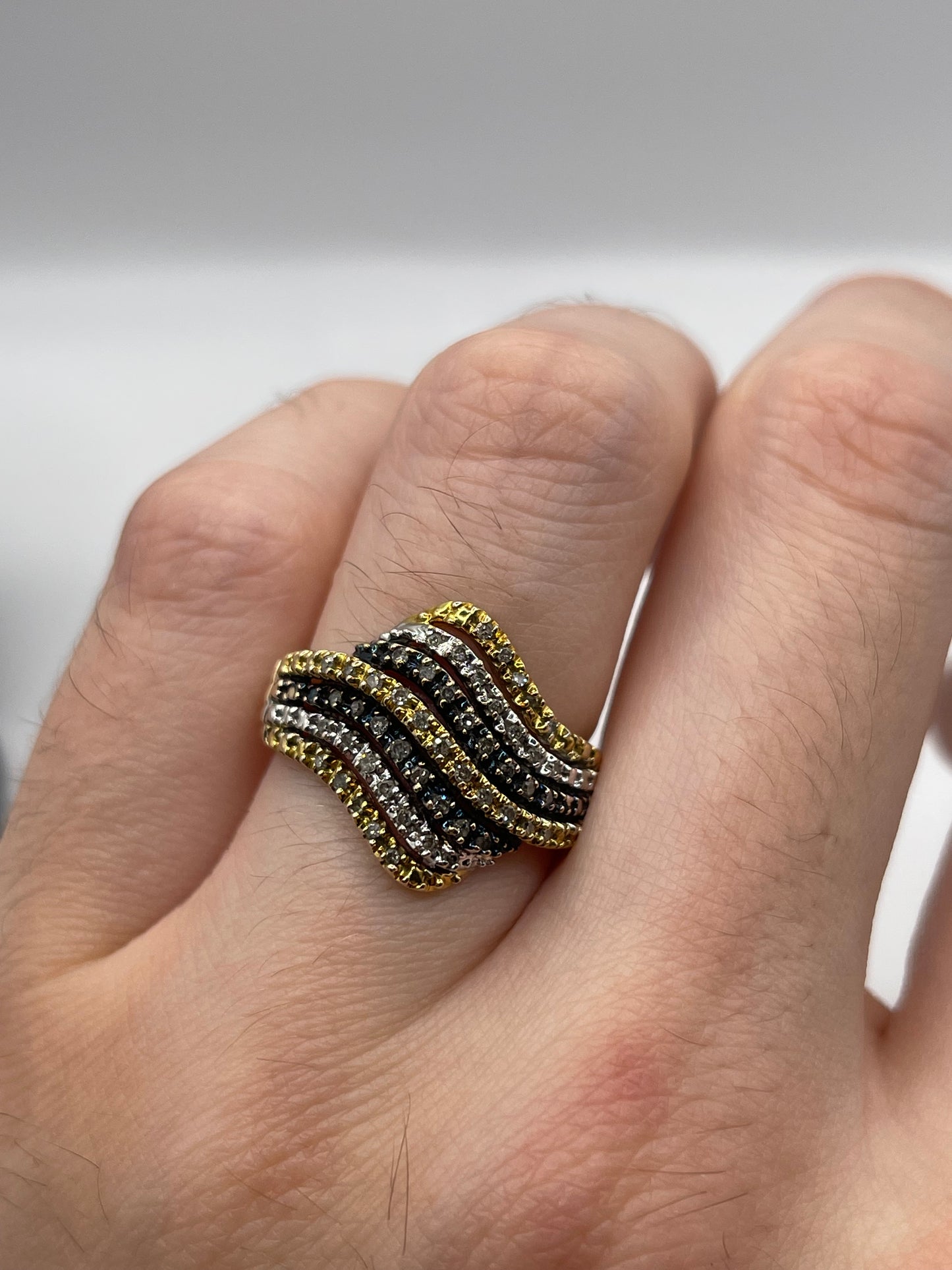 9ct gold diamond cluster ring