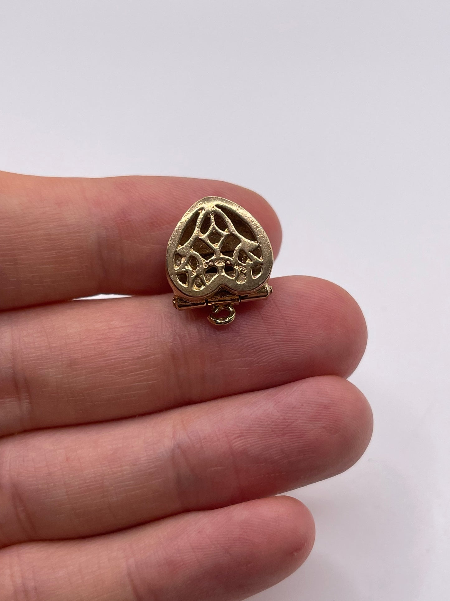 9ct gold ring box charm