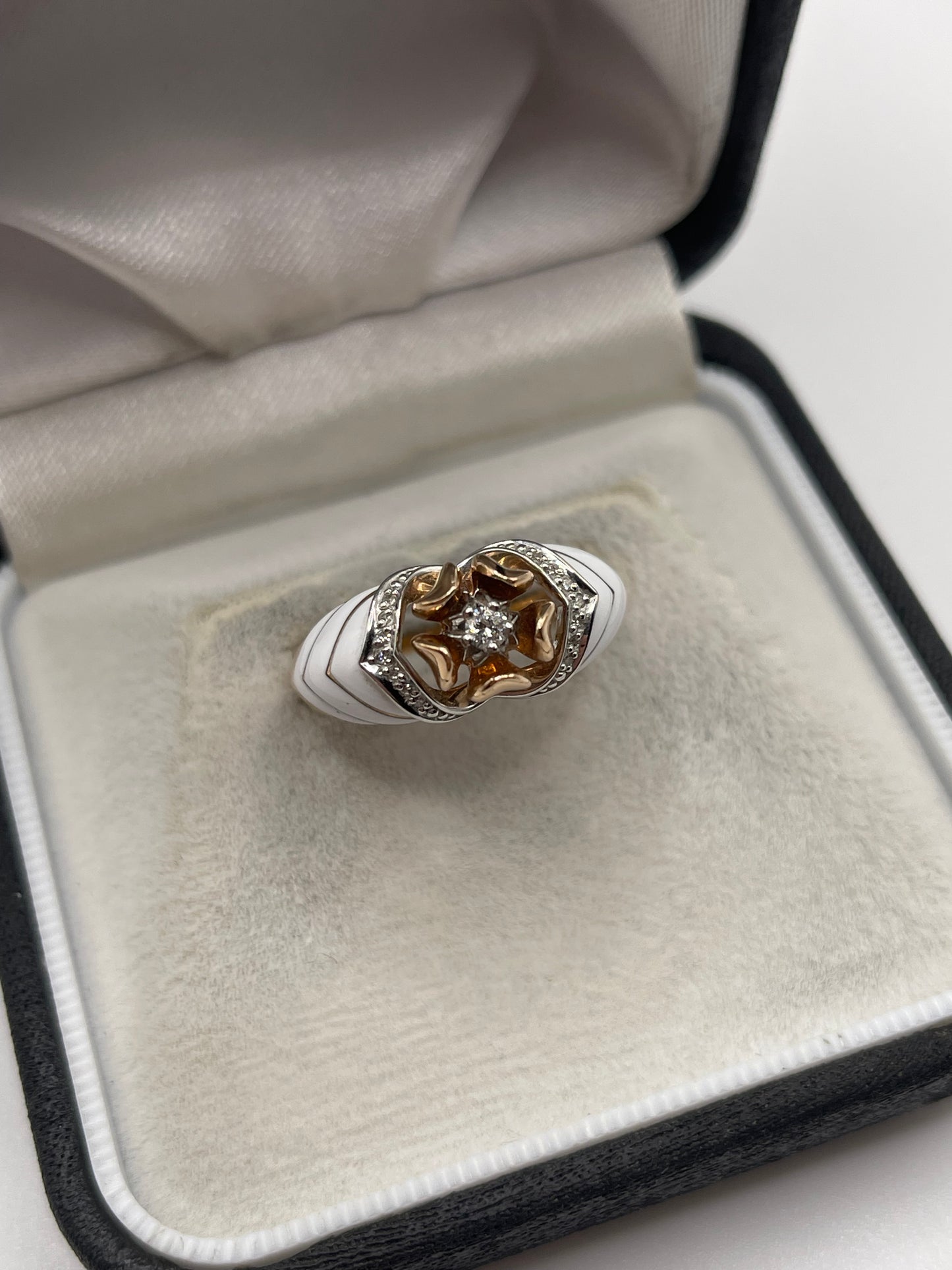 14ct rose gold enamel diamond ring