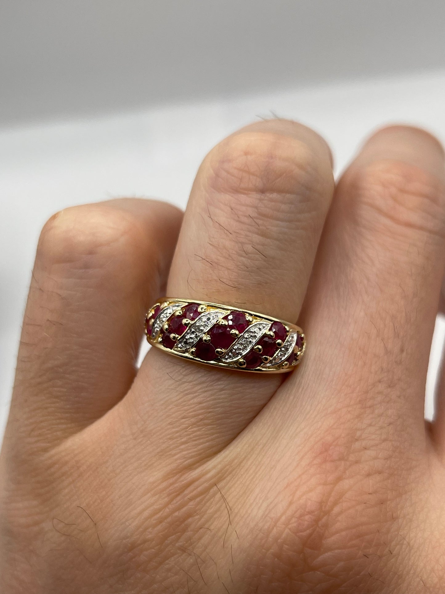 14ct gold ruby and diamond ring