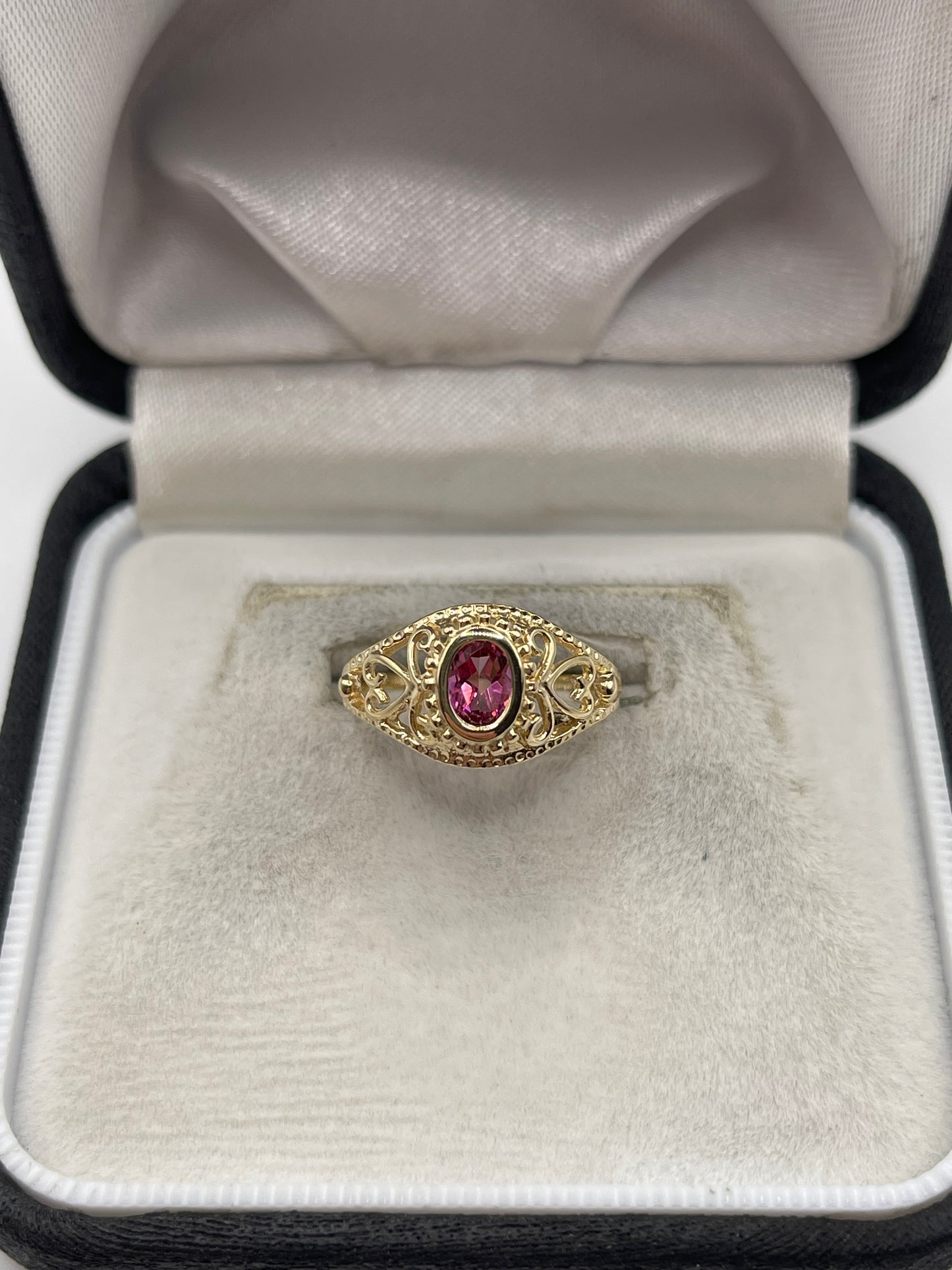 9ct gold pink topaz ring