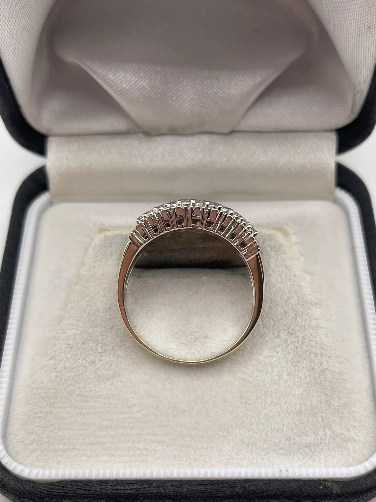9ct white gold diamond cluster ring
