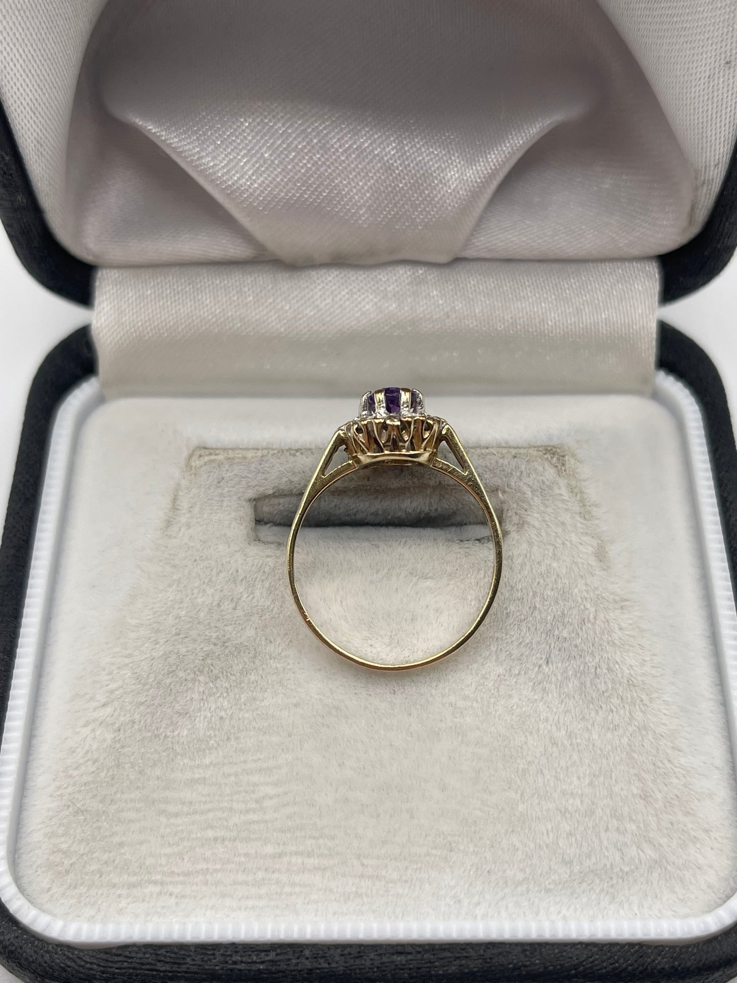 9ct gold amethyst and diamond ring