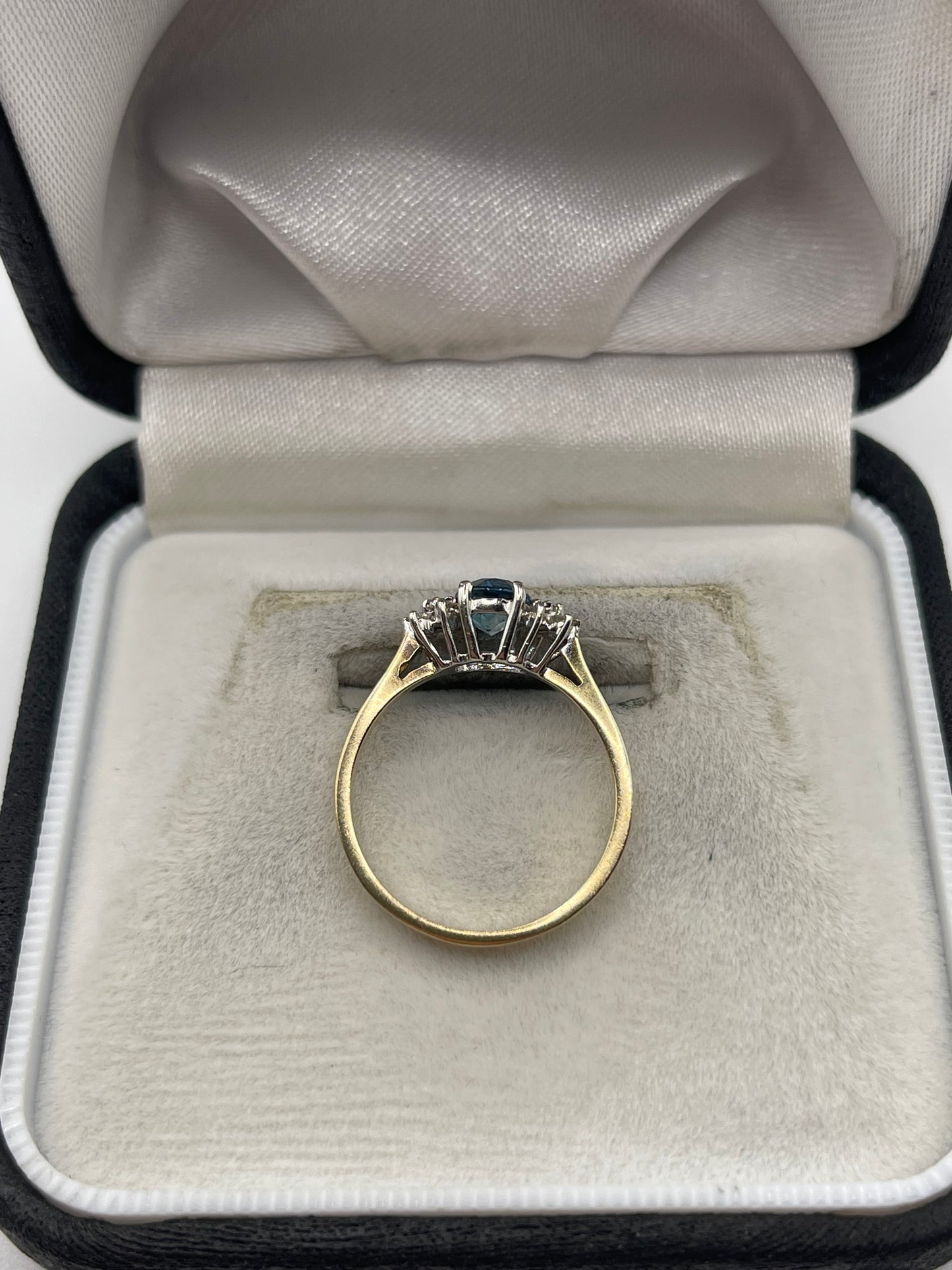 9ct gold topaz and diamond ring