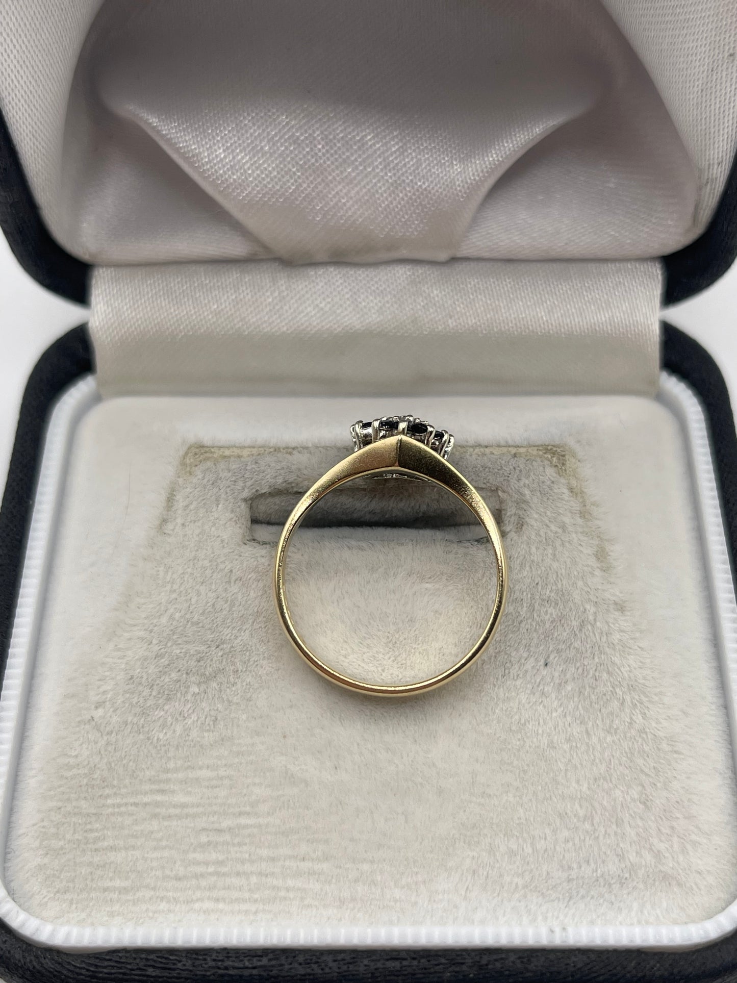 9ct gold sapphire and diamond ring