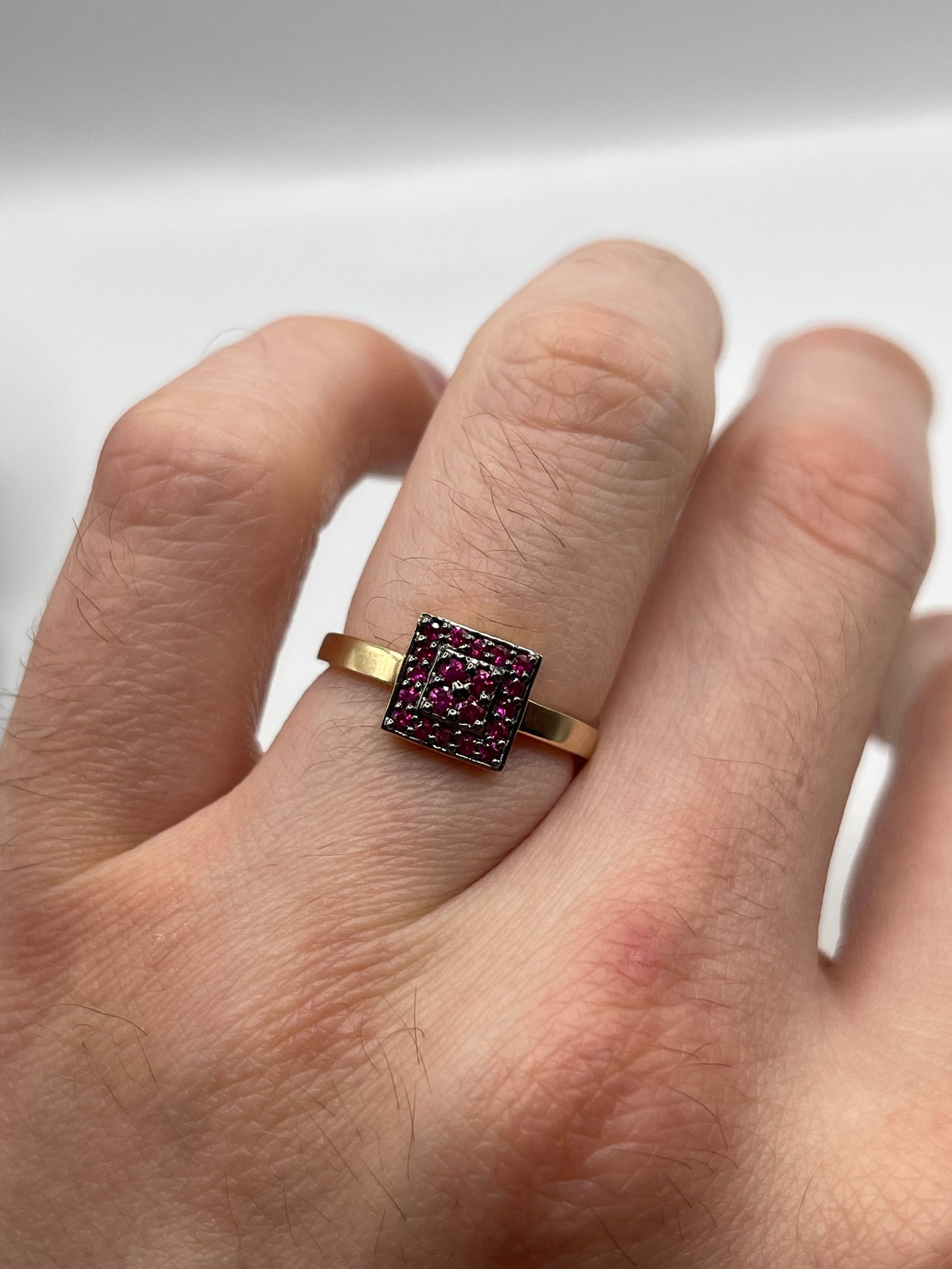 9ct gold ruby cluster ring