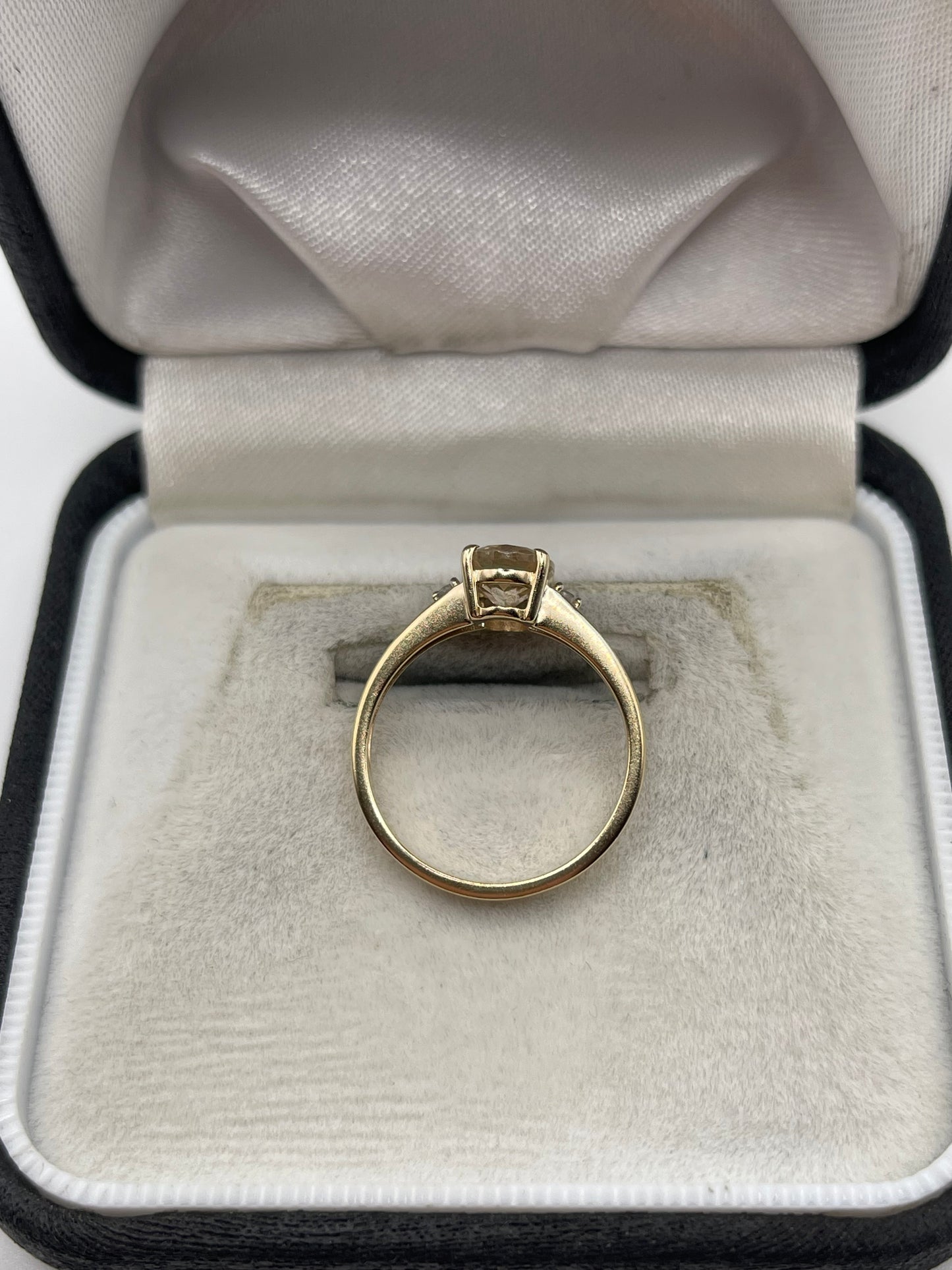 9ct gold quartz and diamond ring
