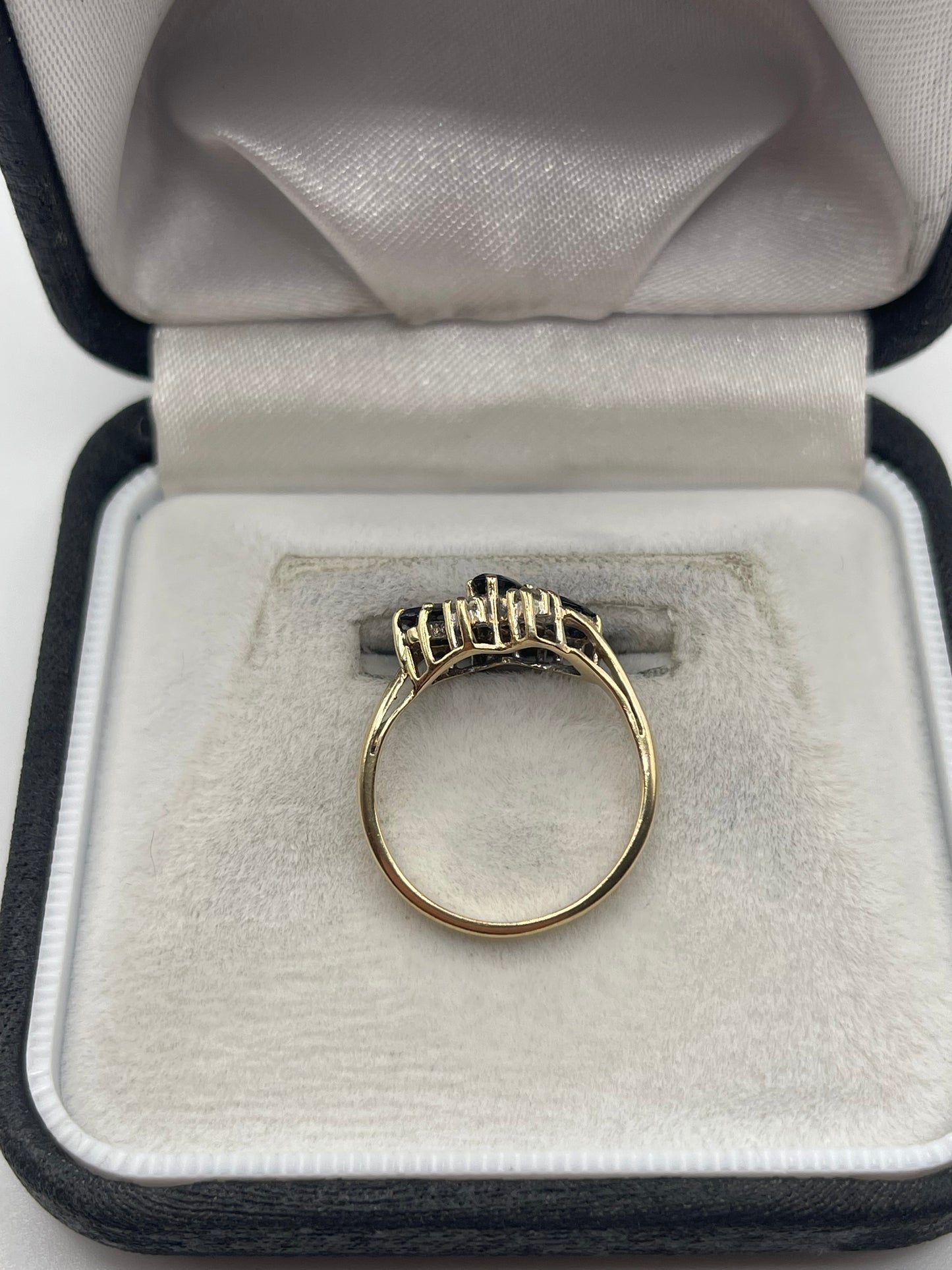 9ct gold sapphire and diamond ring