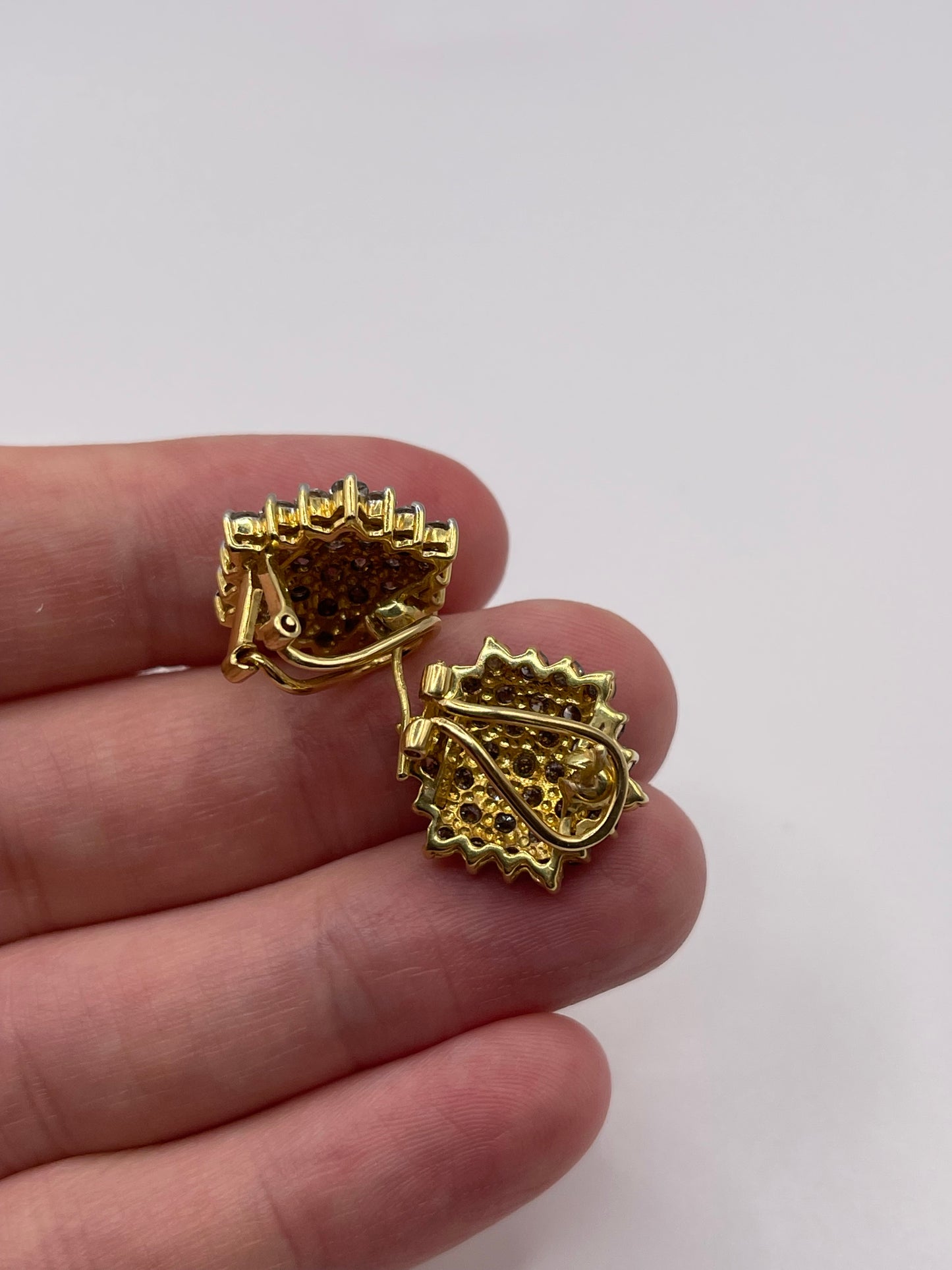 18ct gold 2ct diamond cluster earrings