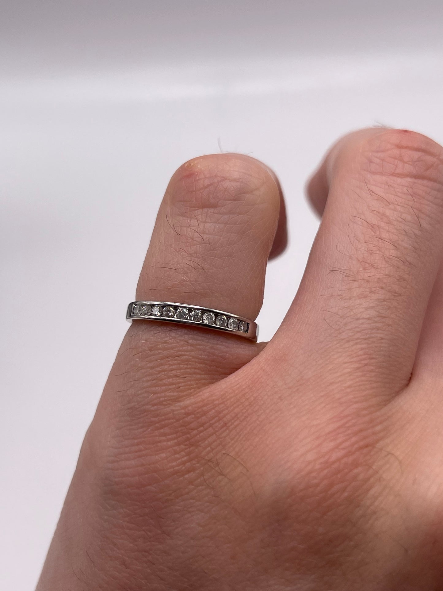 9ct white gold diamond ring