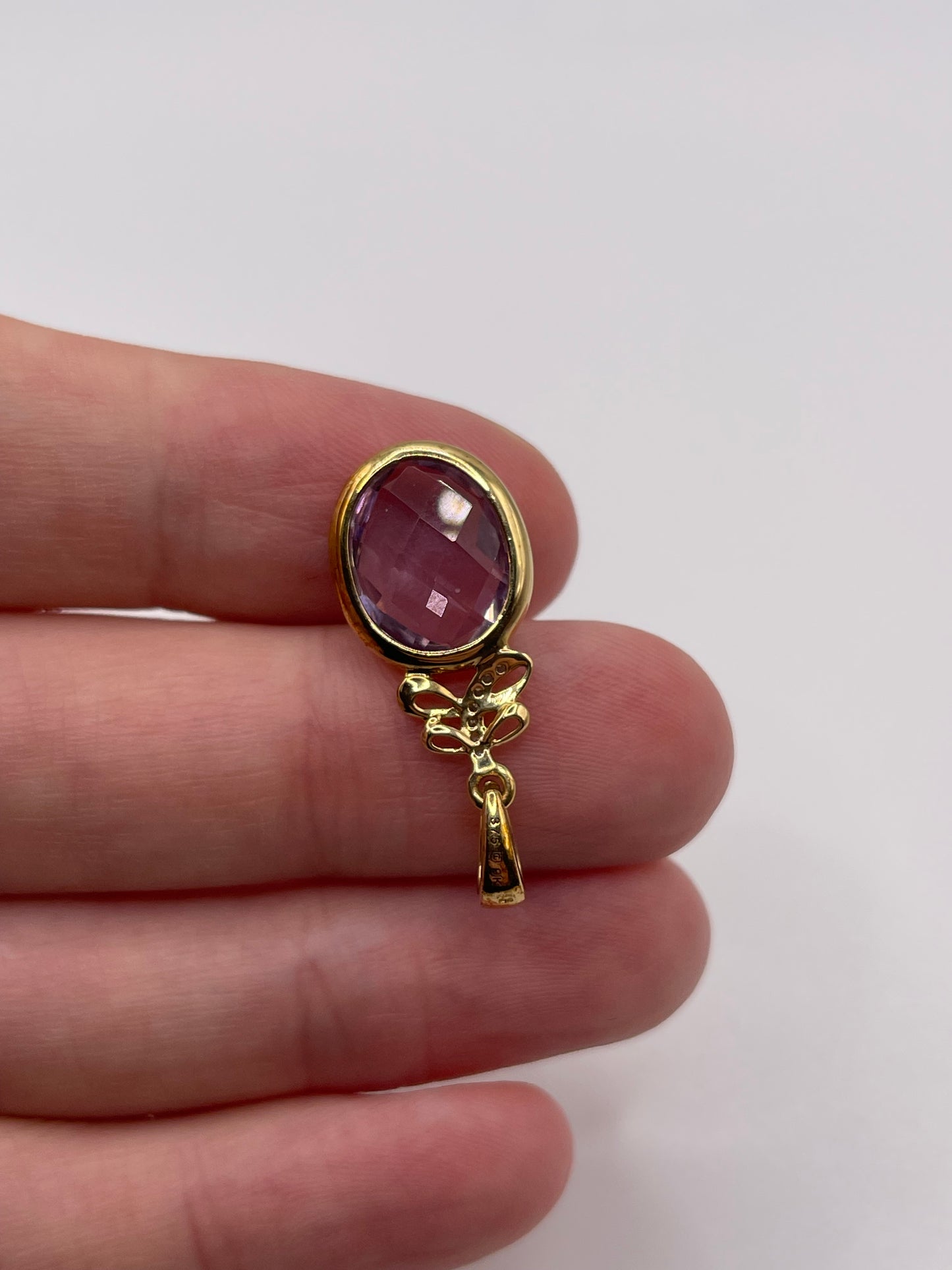 9ct gold amethyst and diamond pendant
