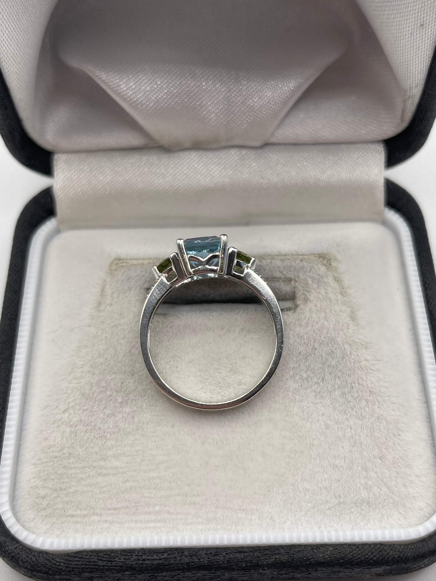 9ct white gold topaz, peridot and diamond ring