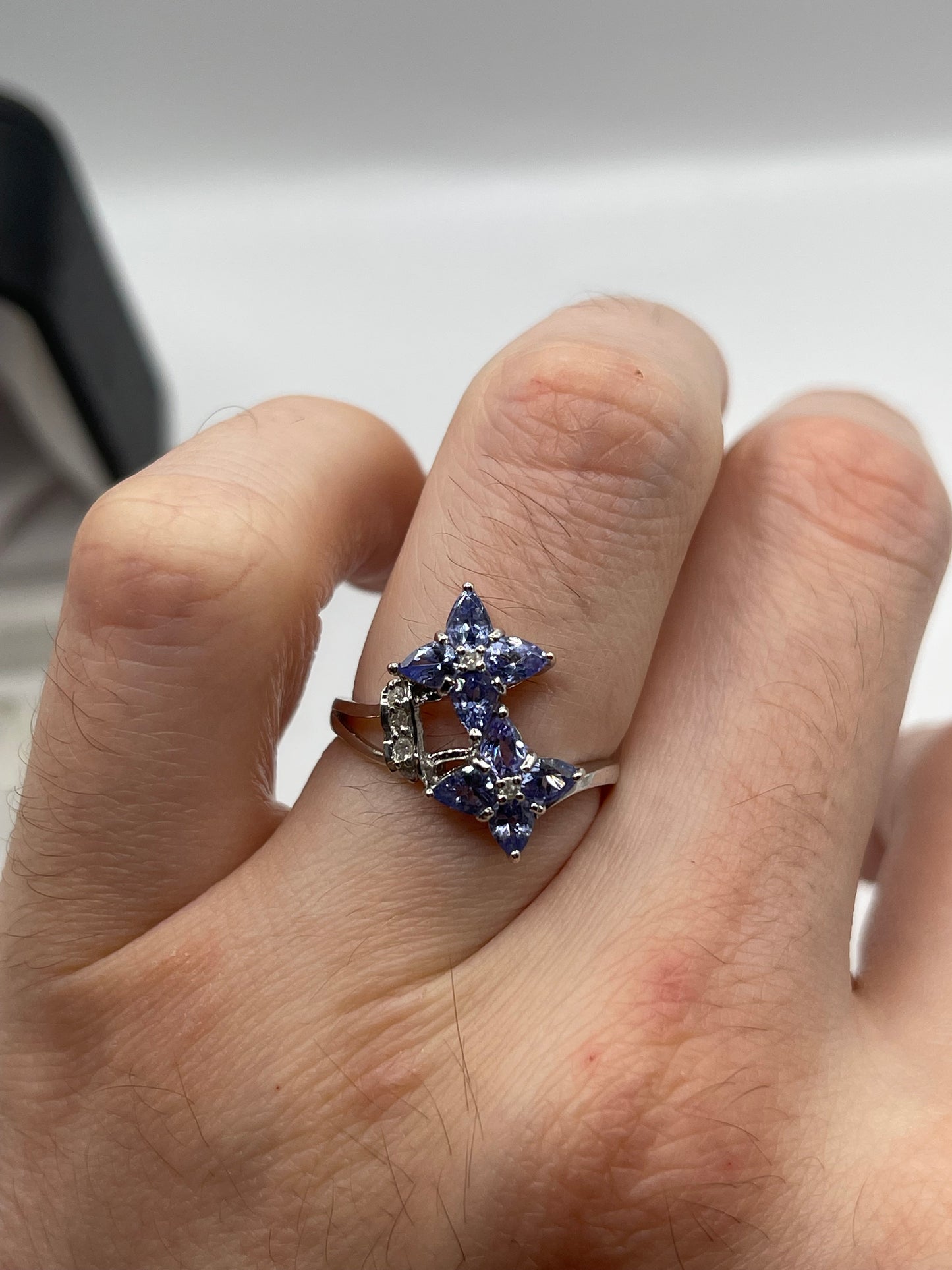9ct white gold tanzanite and diamond ring