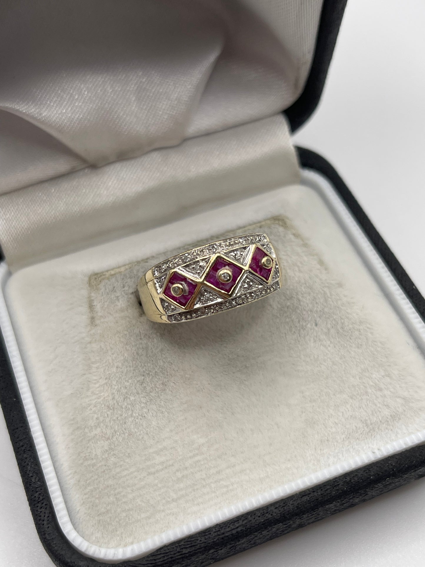 9ct gold ruby and diamond ring