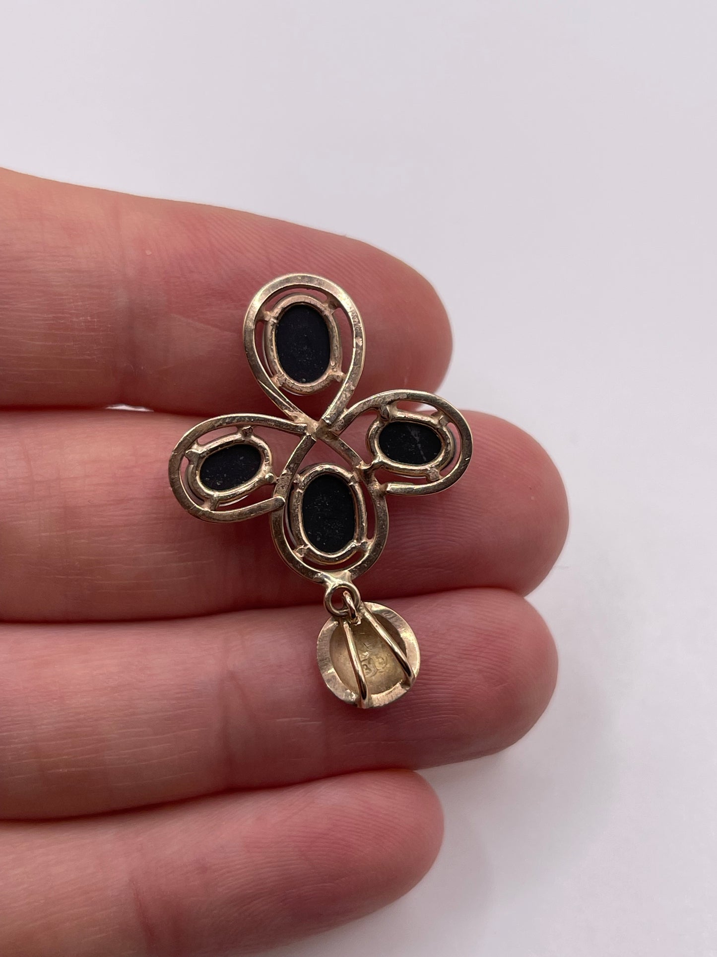 9ct gold opal triplet pendant