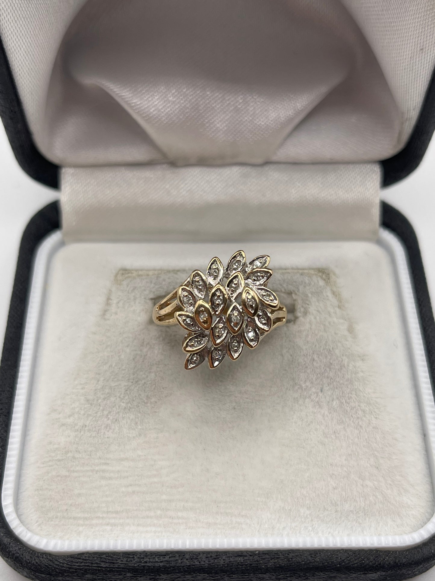 9ct gold diamond cluster ring