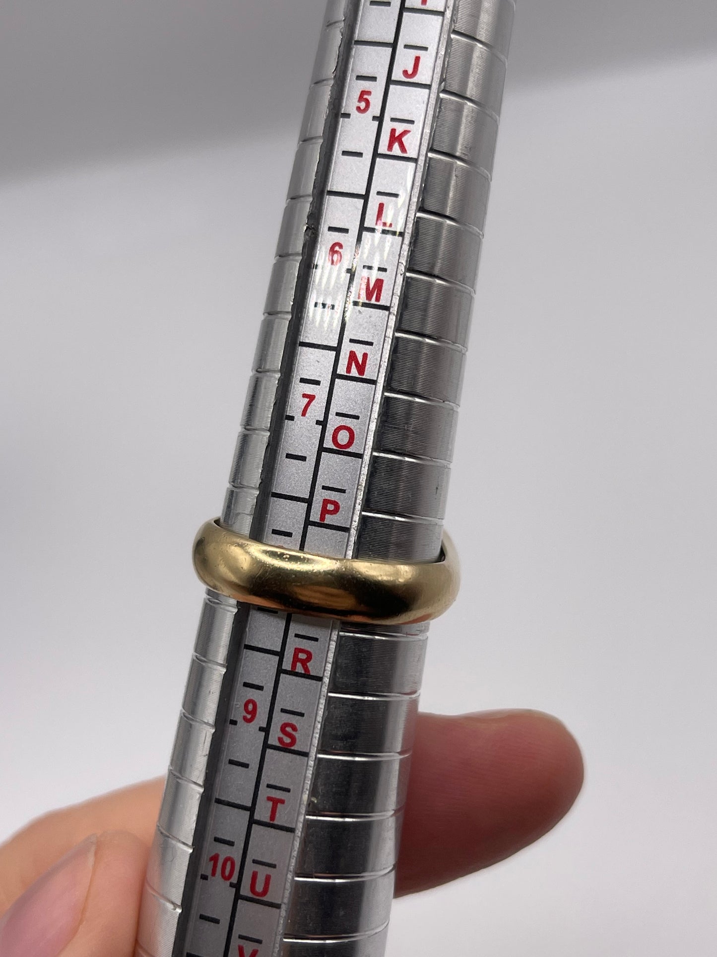 Heavy 9ct gold garnet and cz gypsy ring