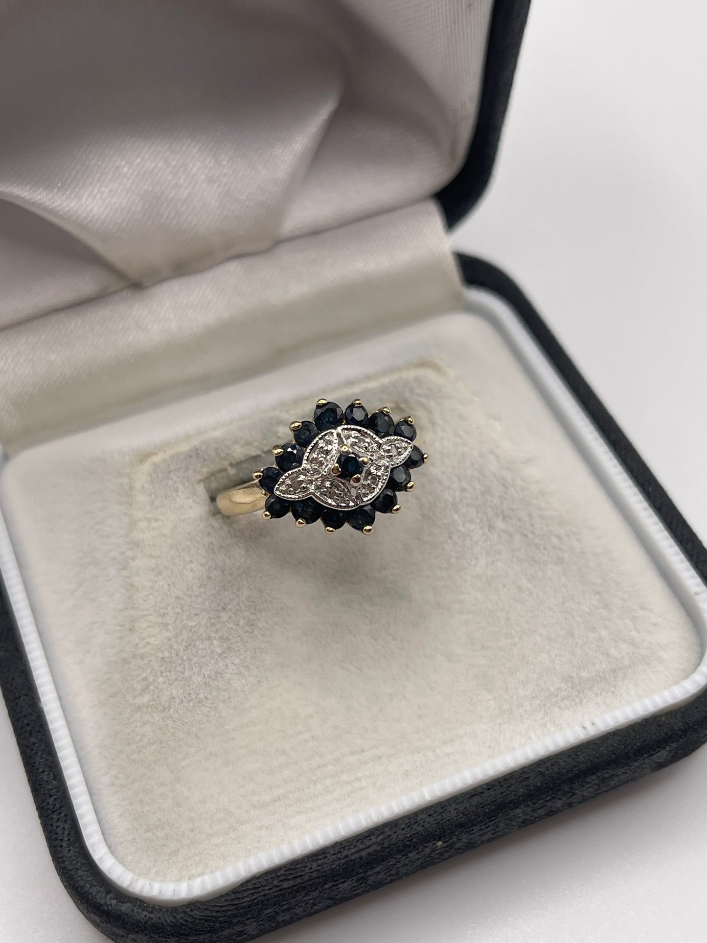 9ct gold sapphire and diamond ring