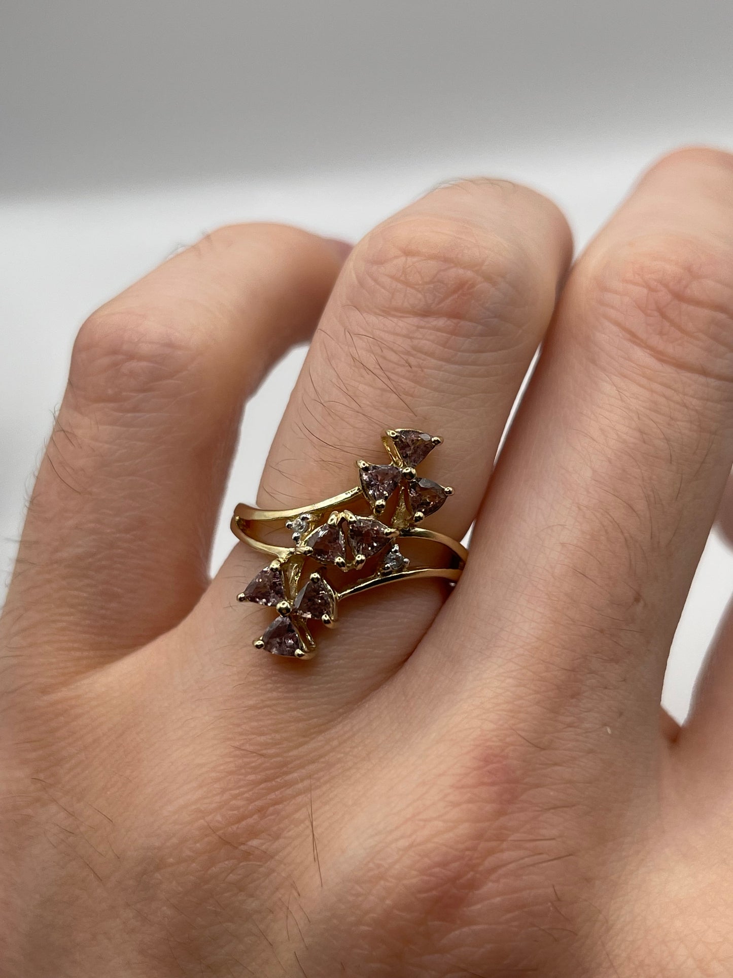 9ct gold quartz and diamond ring