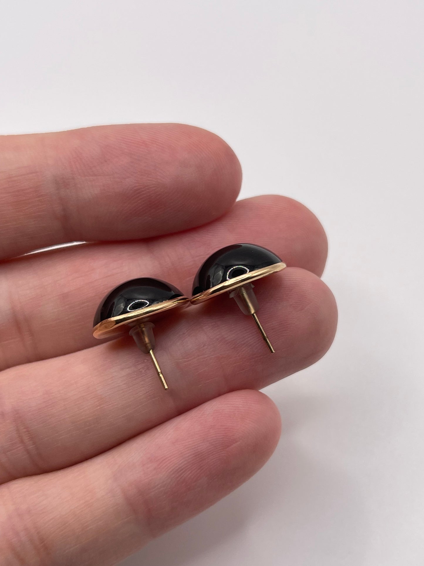 9ct gold onyx earrings