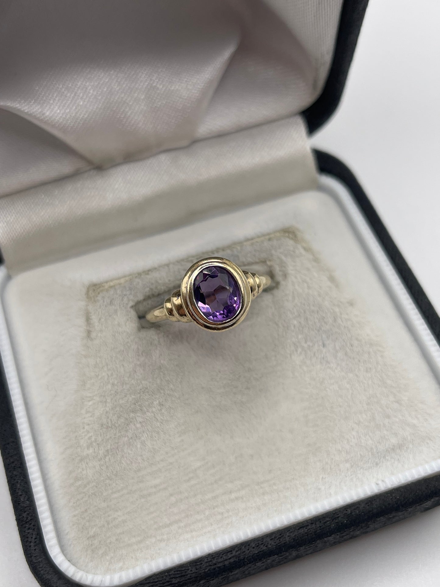 9ct gold amethyst ring