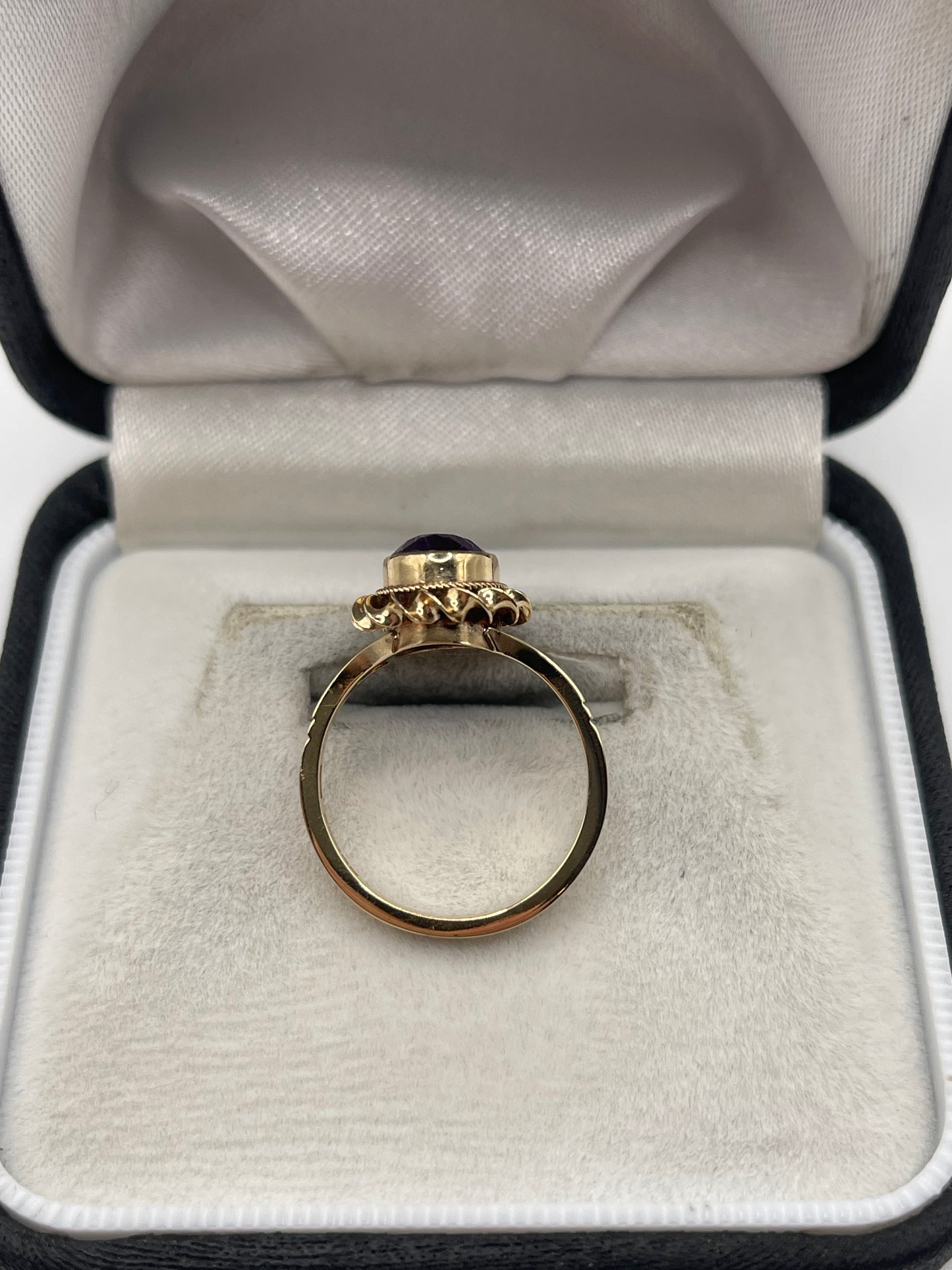9ct gold amethyst ring