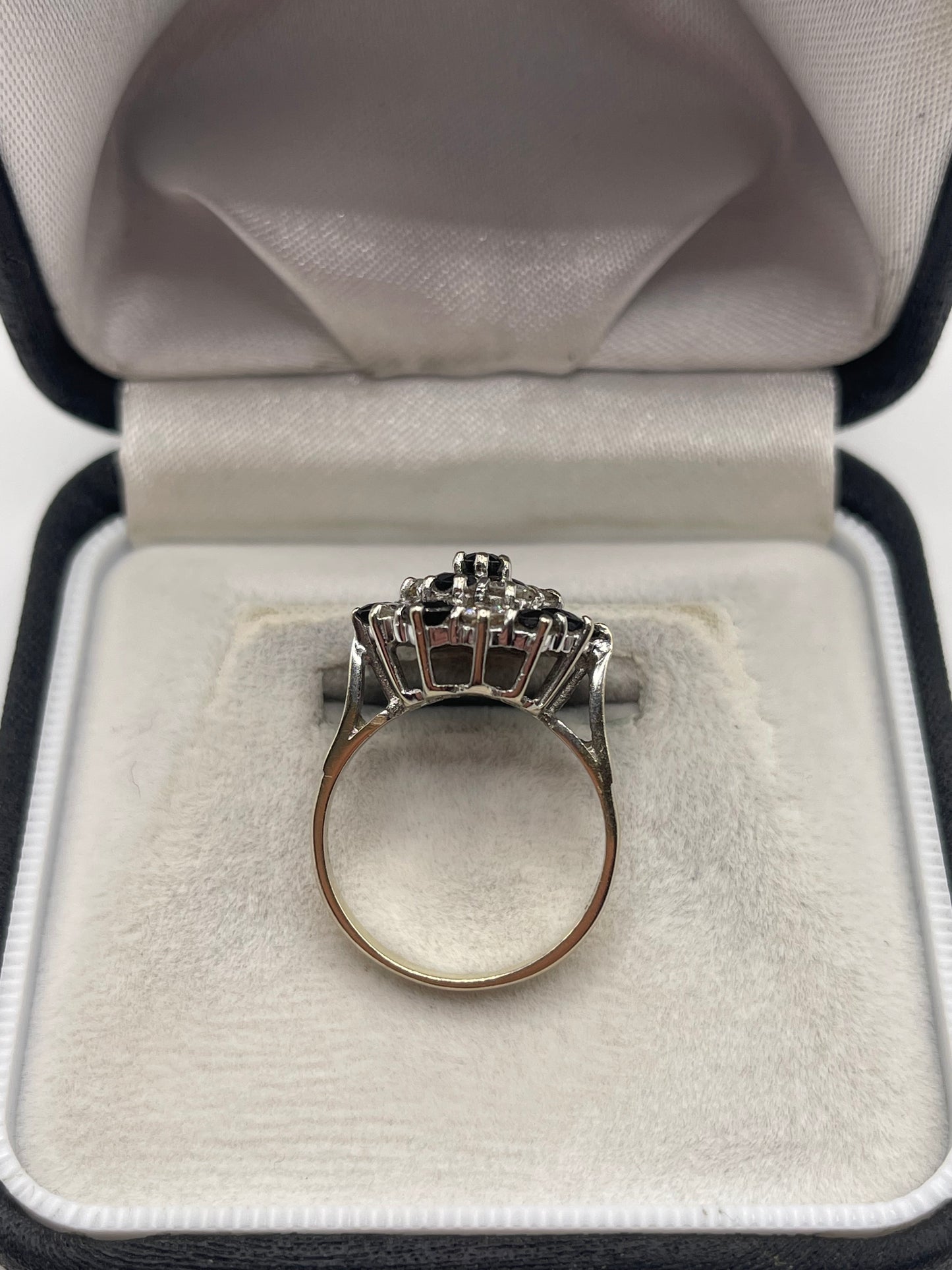 18ct white gold sapphire and diamond ring