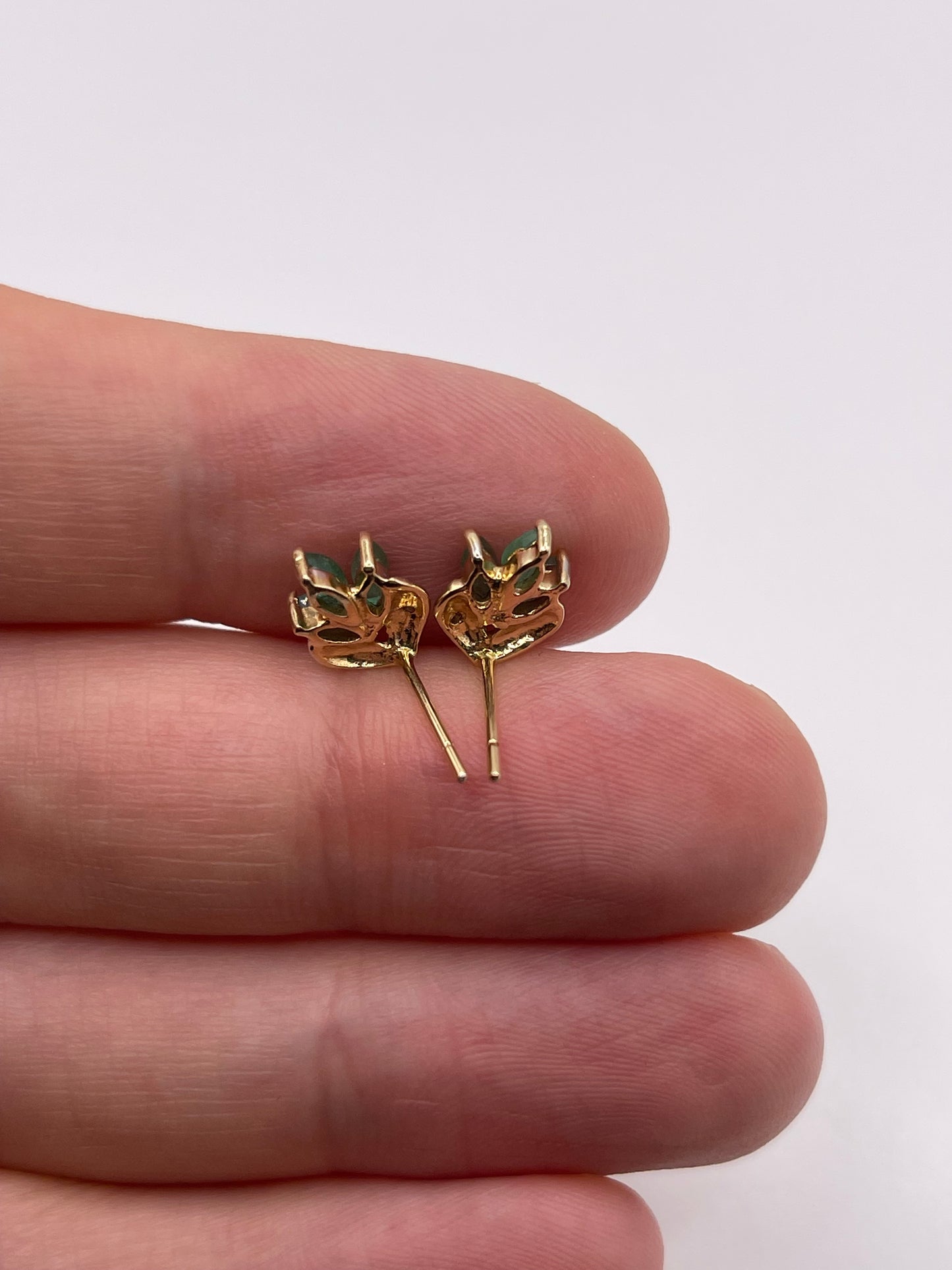 9ct gold emerald and diamond earrings