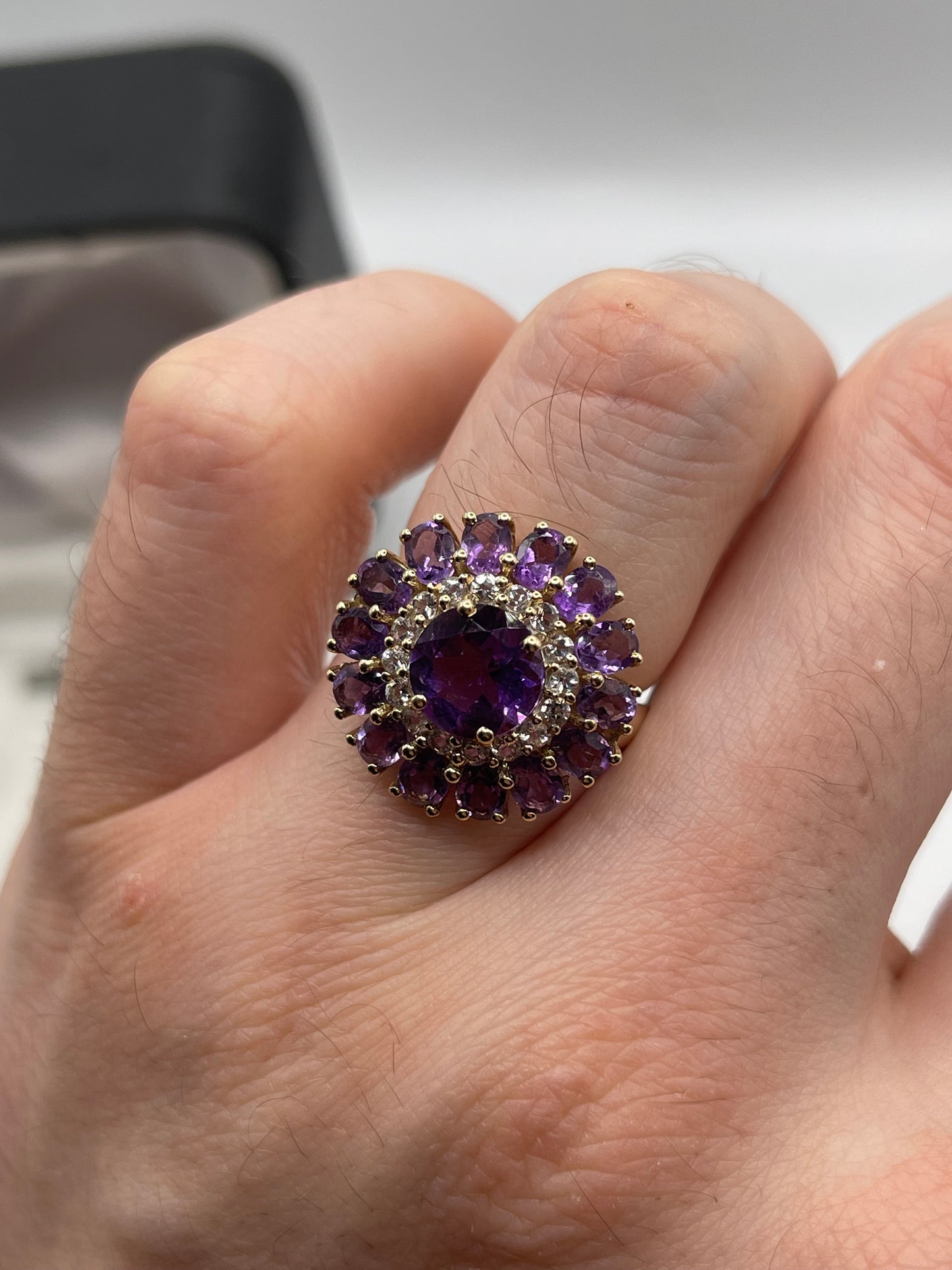 9ct gold amethyst and zircon ring