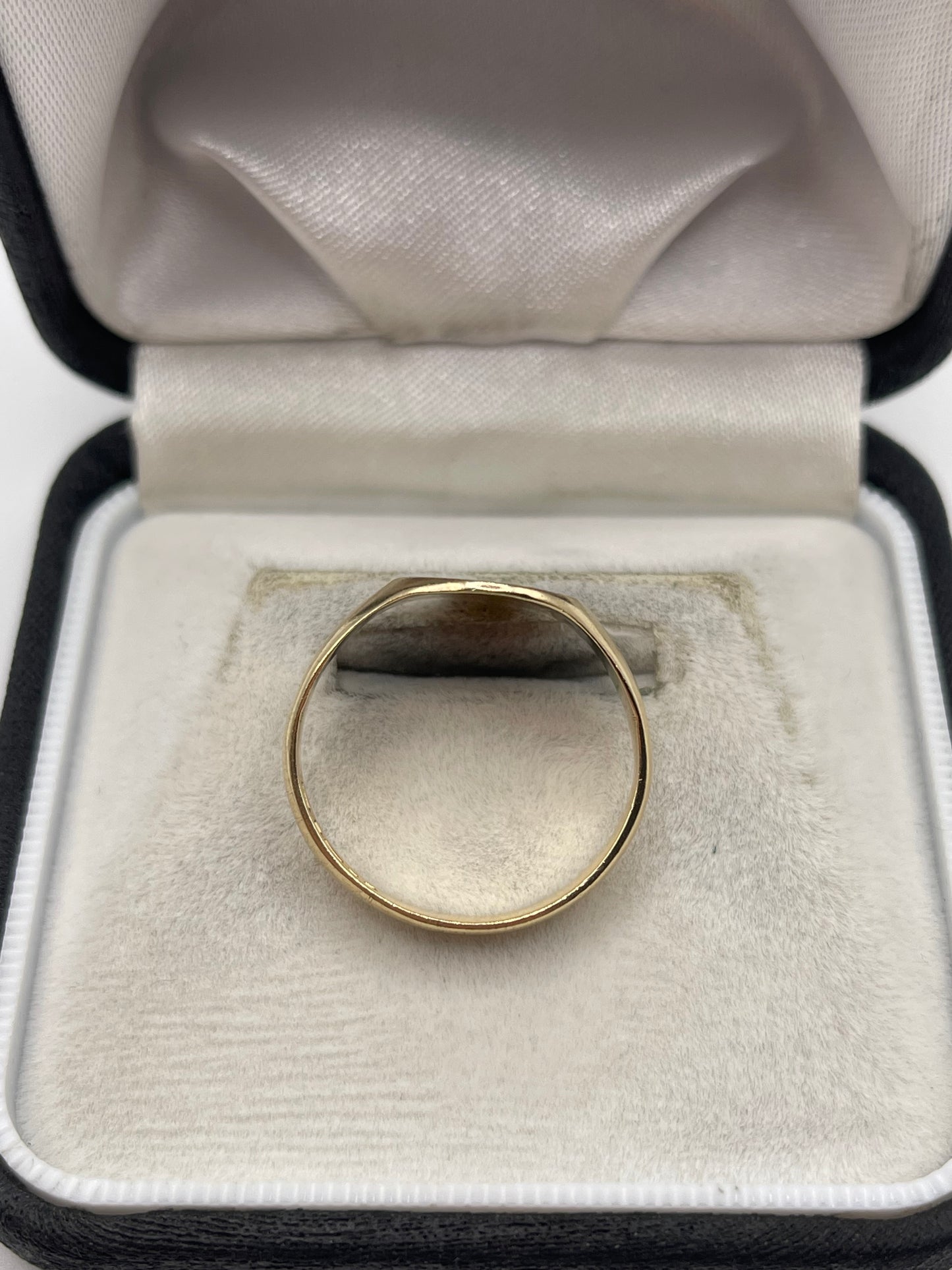 9ct gold signet ring