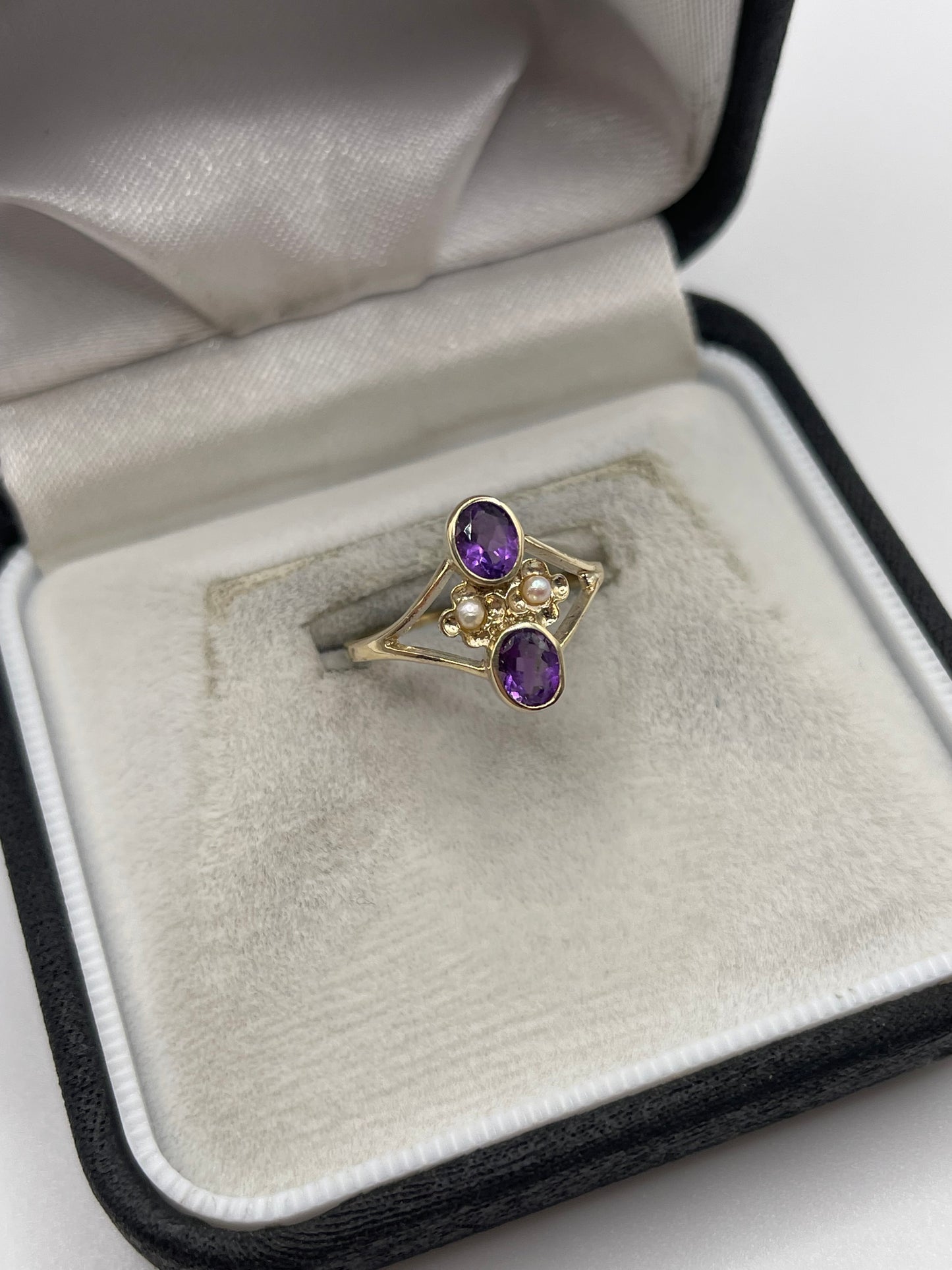 9ct gold amethyst and pearl ring