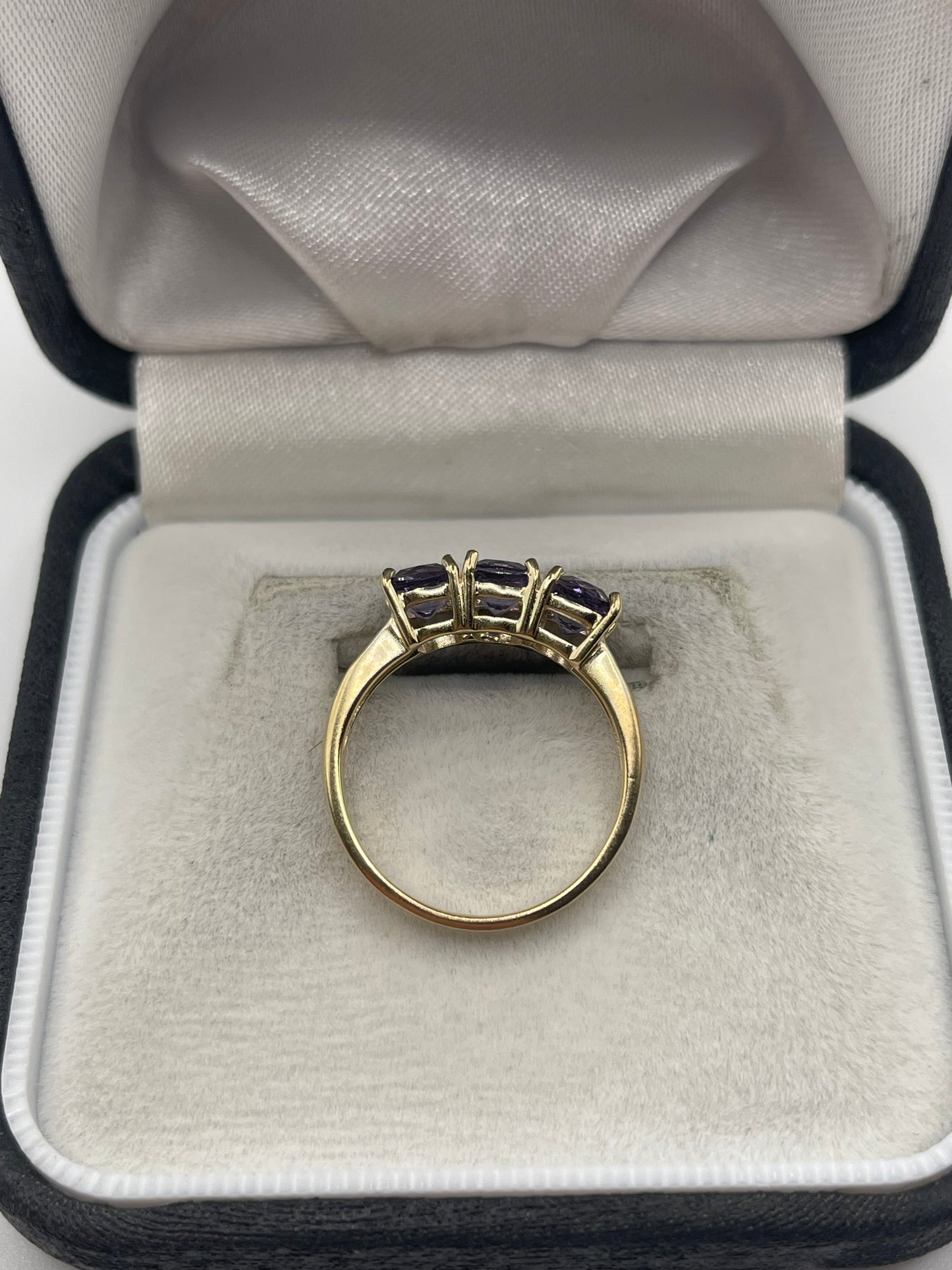 9ct gold iolite ring