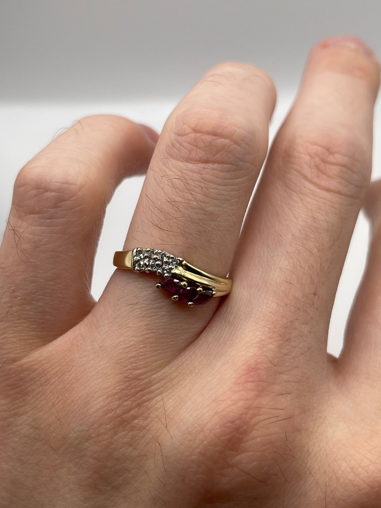 9ct gold ruby and diamond ring