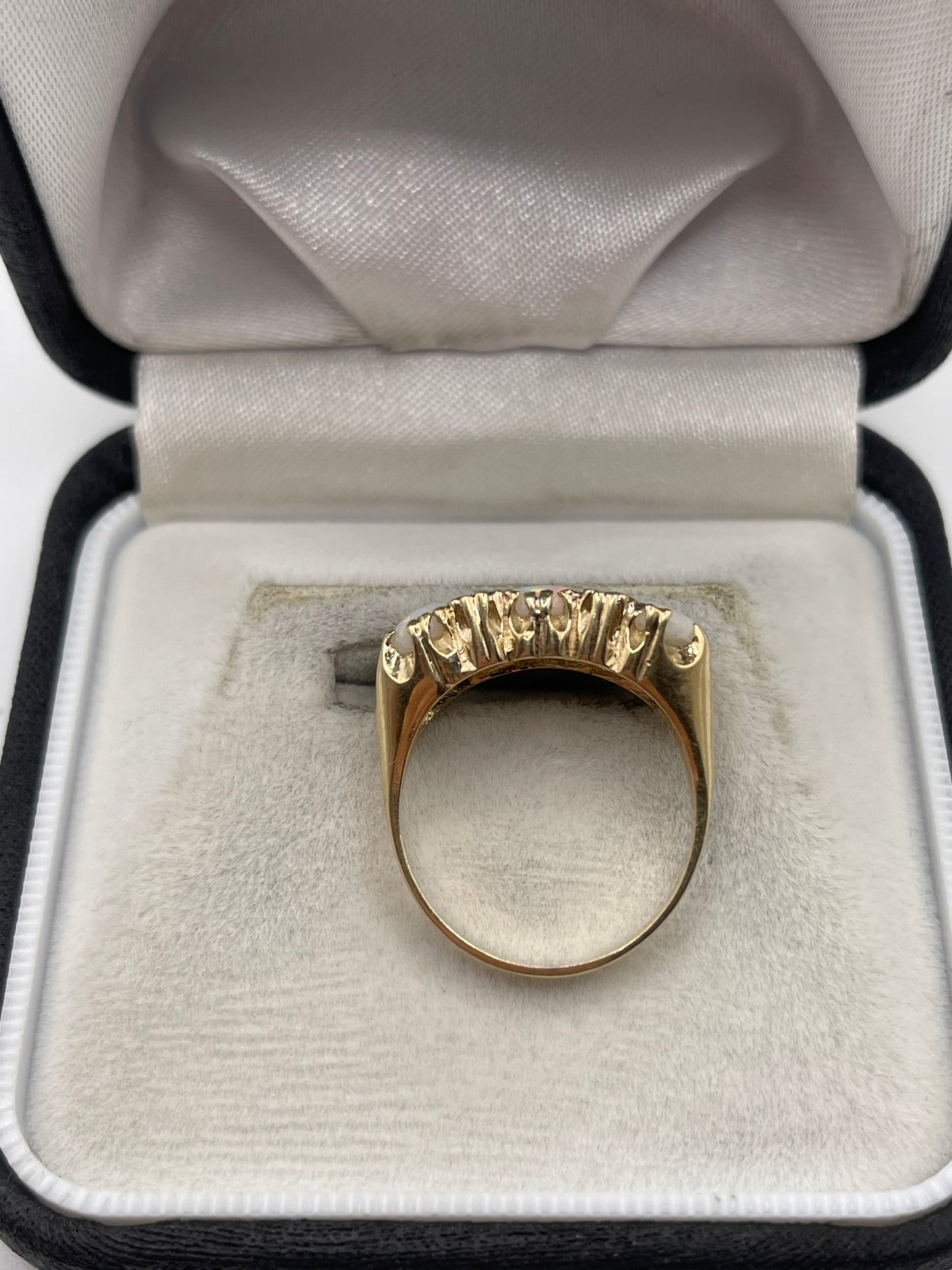 9ct gold opal and diamond ring