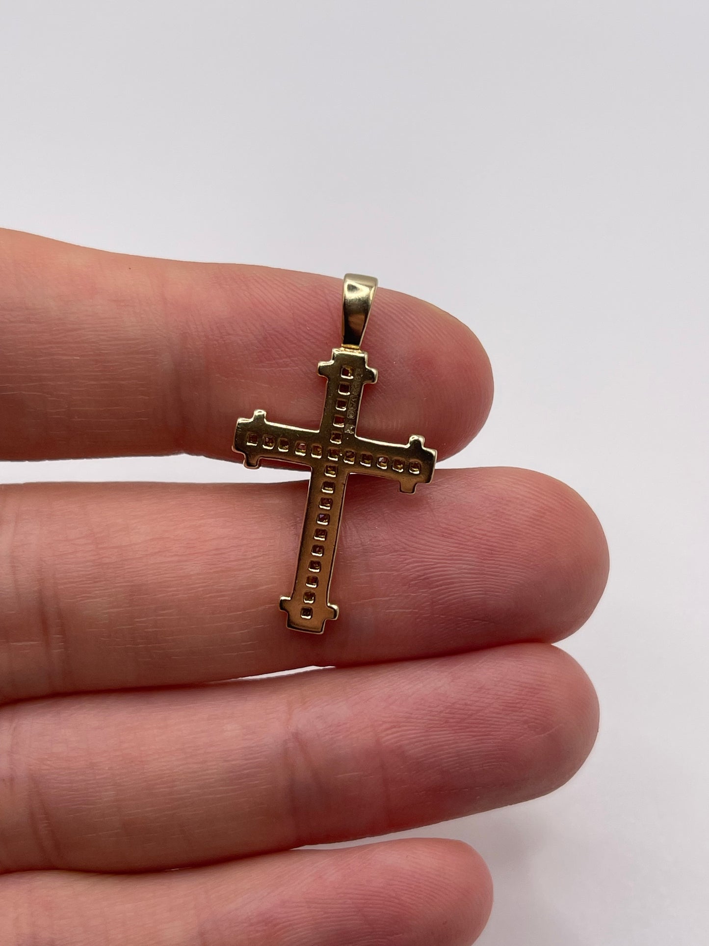 9ct gold diamond cross pendant