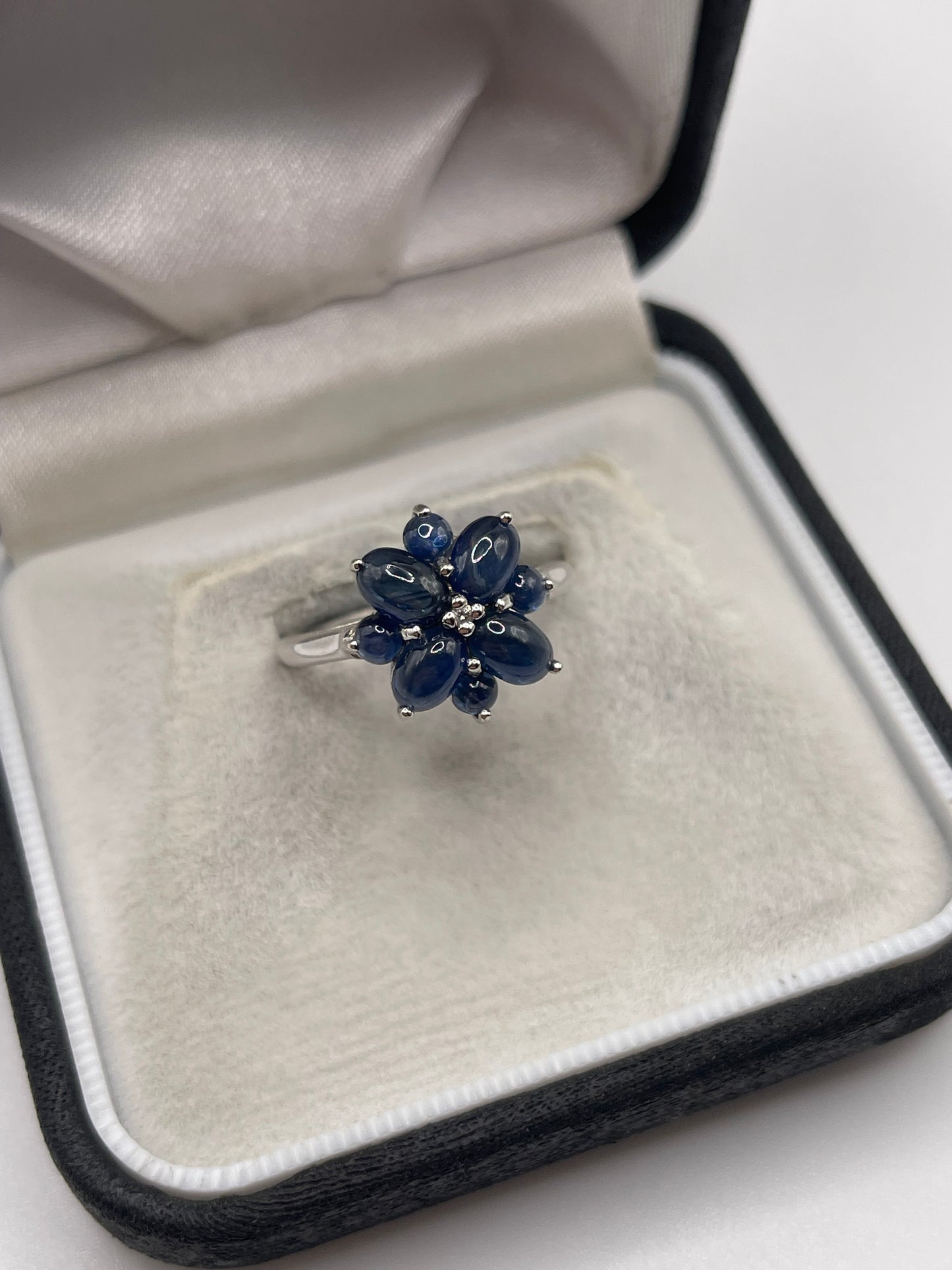 9ct white gold cabochon sapphire and diamond ring