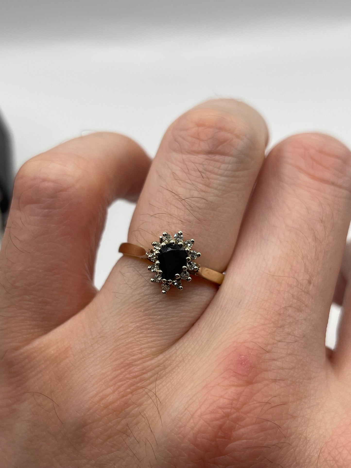 9ct gold sapphire and diamond ring