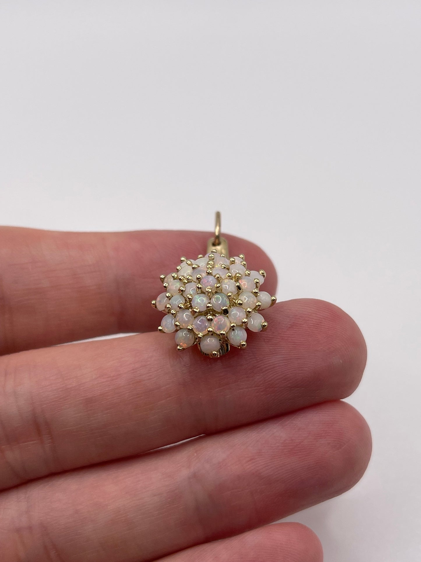 9ct gold opal cluster pendant