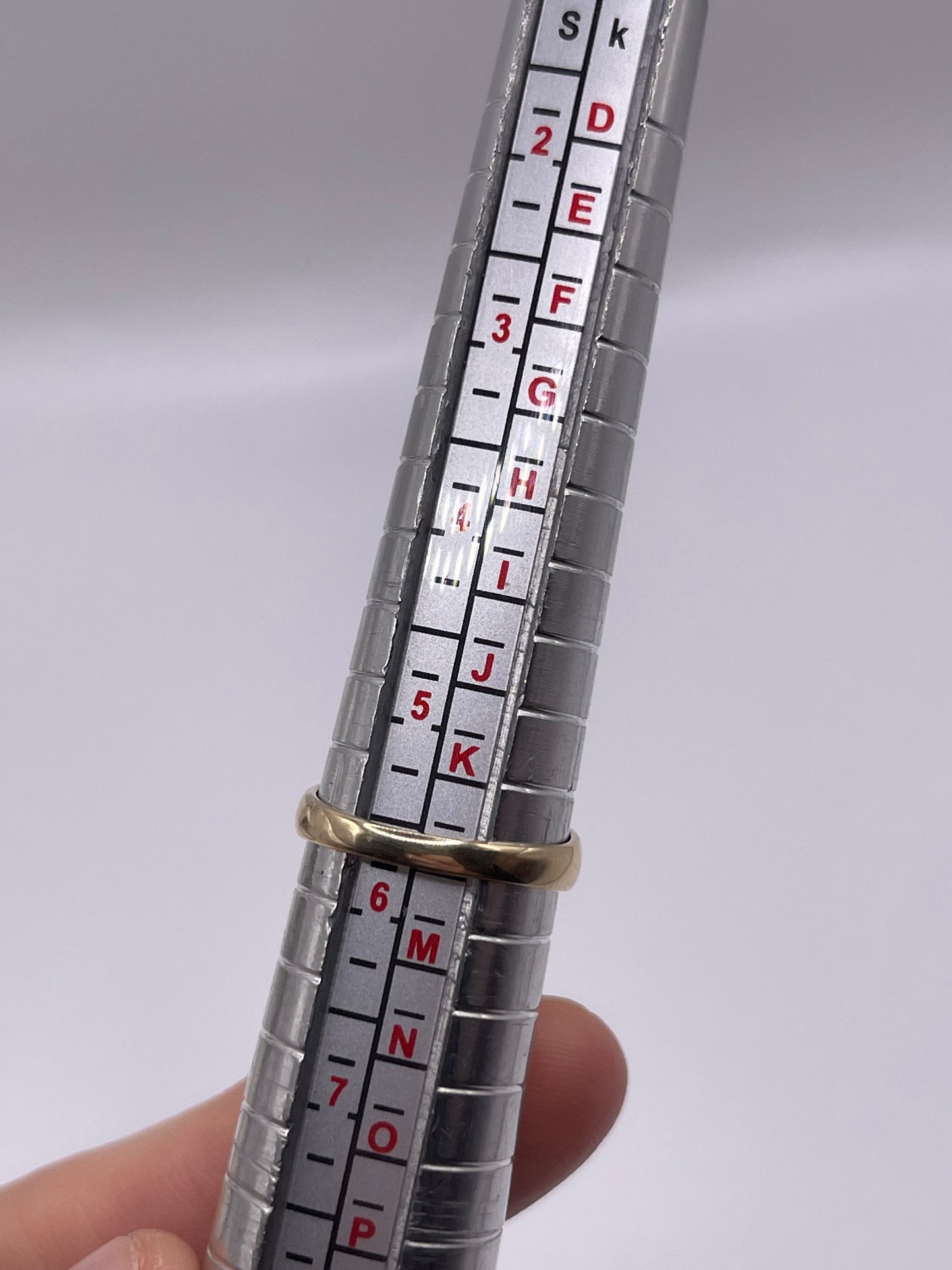 9ct gold garnet gypsy ring