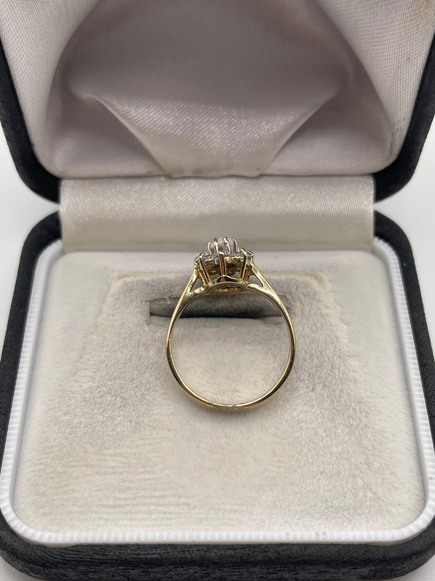 9ct gold opal and cz ring