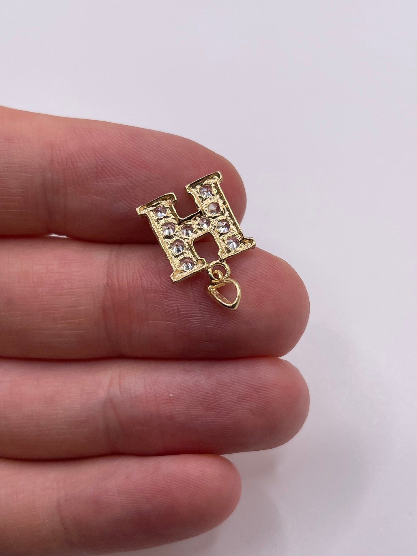 9ct gold cz initial H pendant