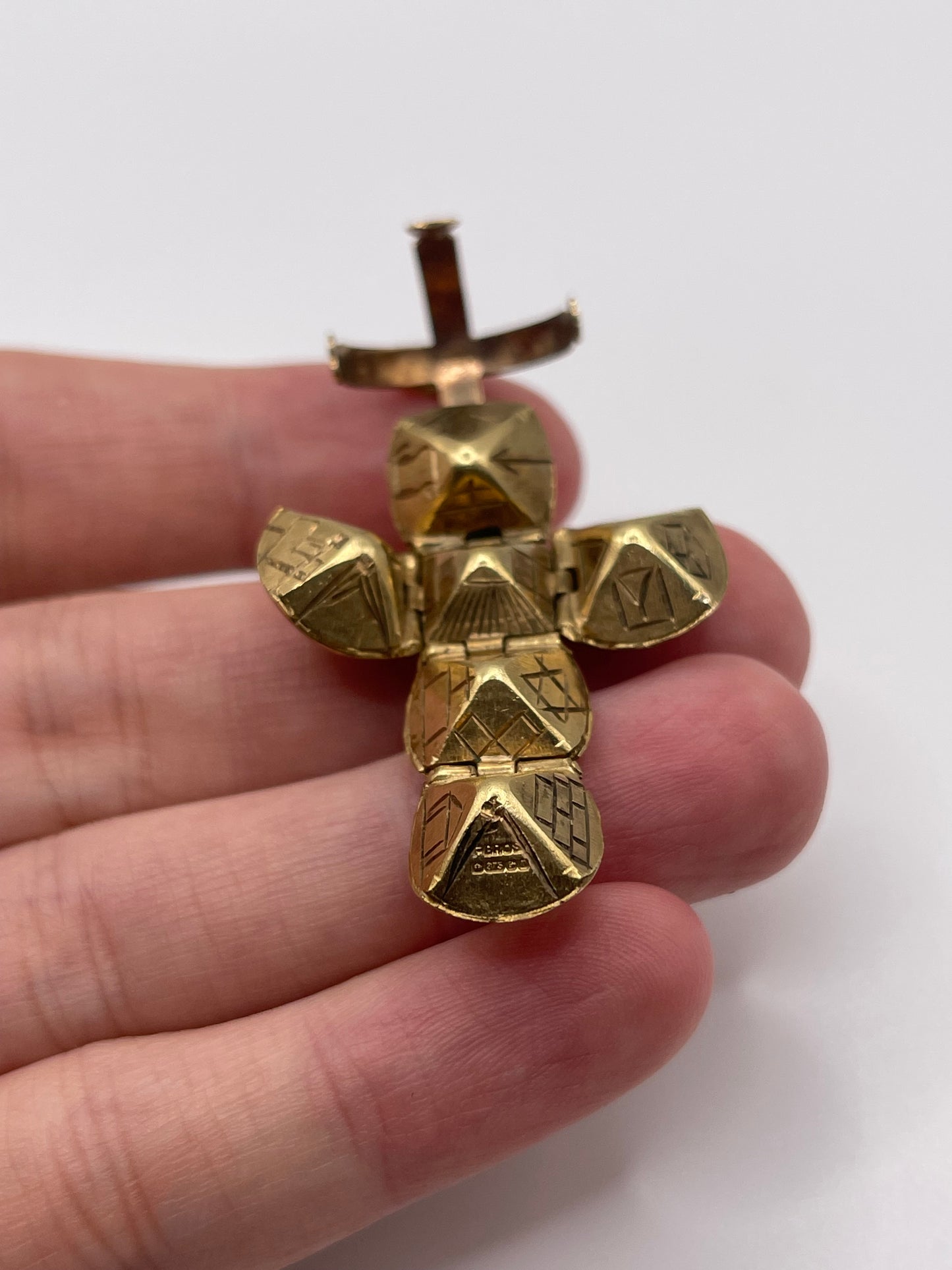9ct gold Masonic orb ball pendant