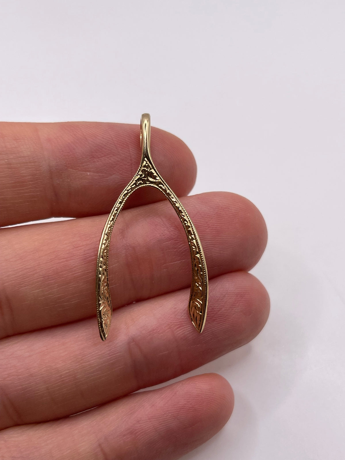 9ct gold wishbone pendant