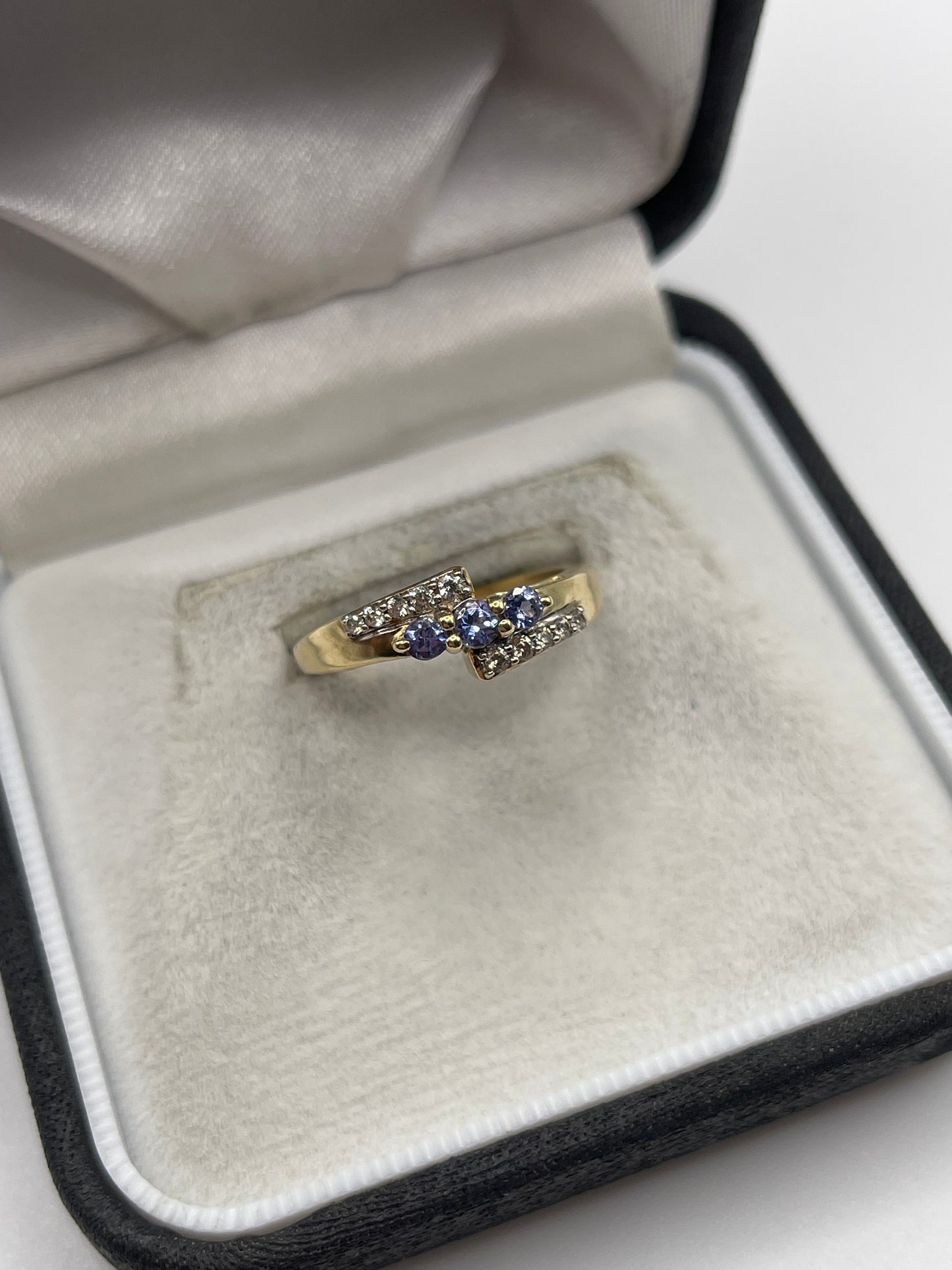 9ct gold tanzanite and zircon ring