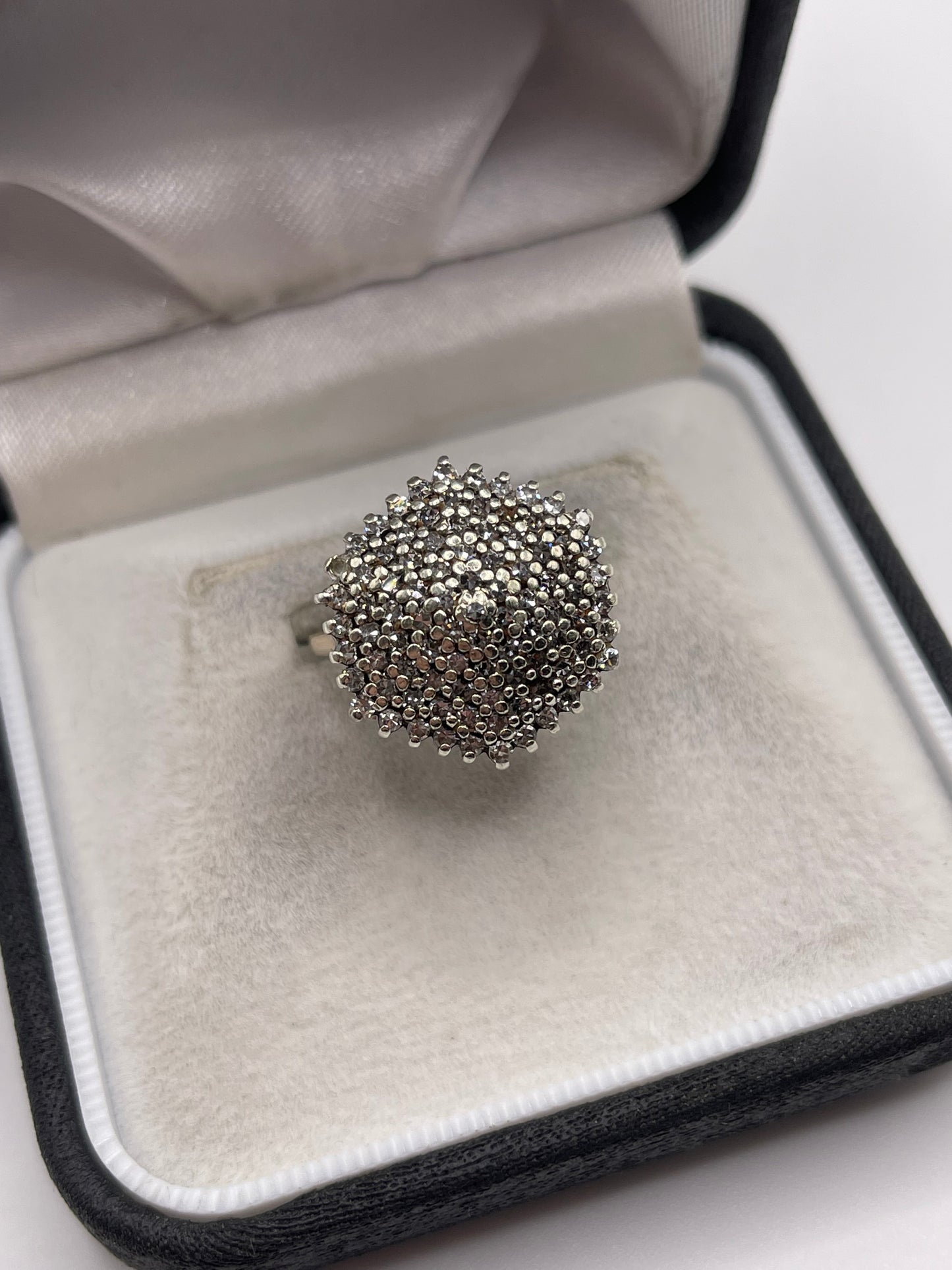 9ct gold diamond cluster ring